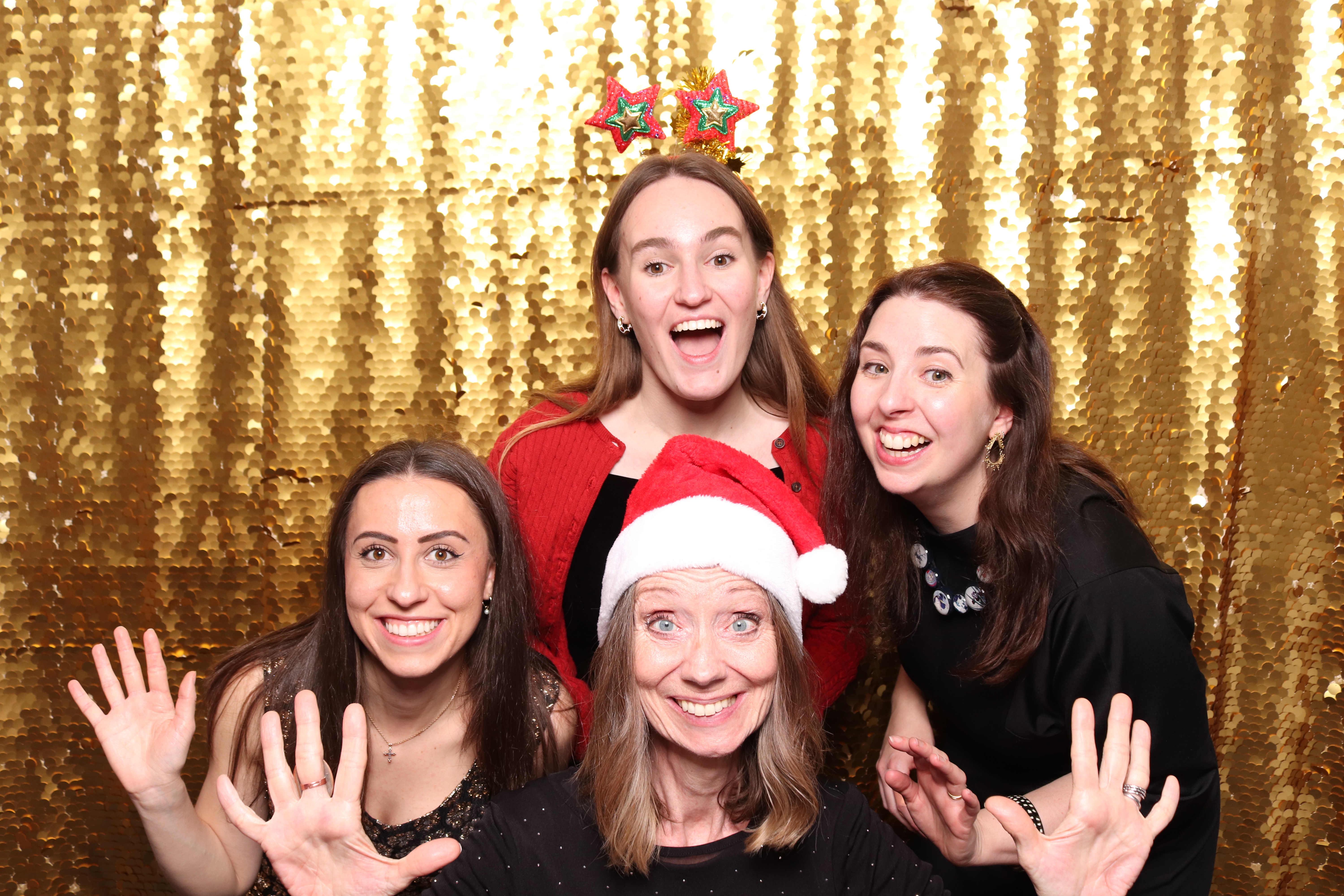 Kendall/Jubilee Christmas Party  | View more photos from the event at gallery.pbooth.co.uk/u/ThePboothCompany/KendallJubilee-Christmas-Party-0