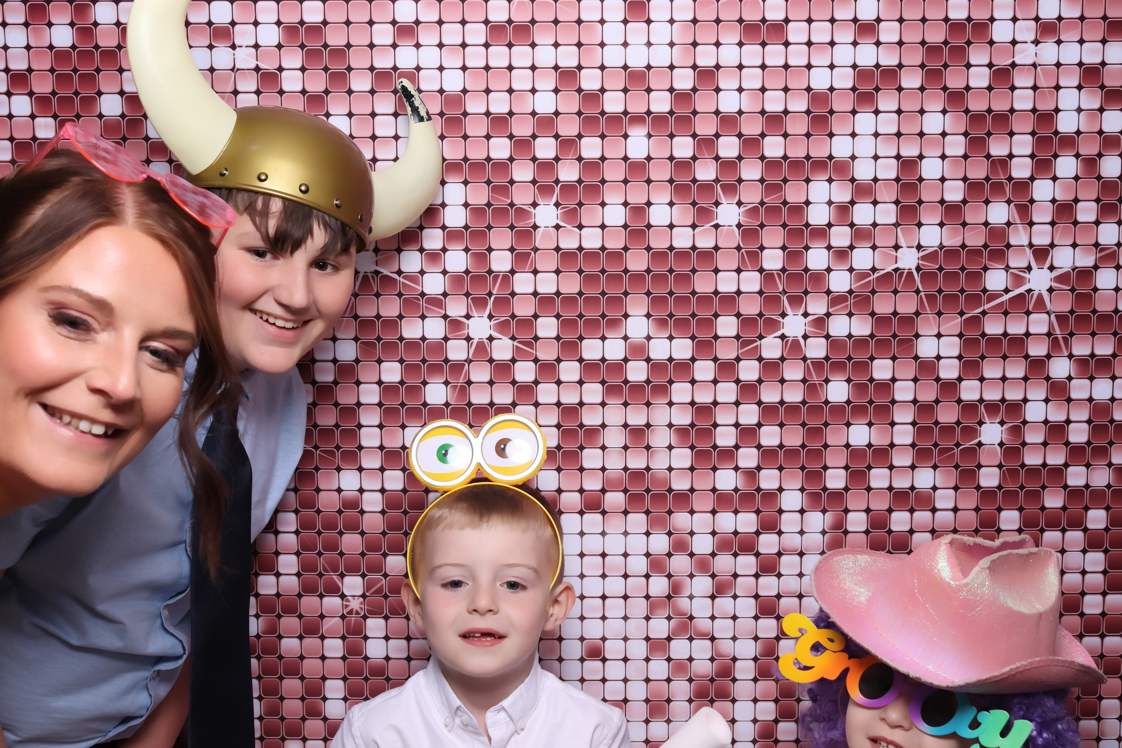 Lauren and James Wedding | View more photos from the event at gallery.pbooth.co.uk/u/ThePboothCompany/Lauren-and-James-Wedding