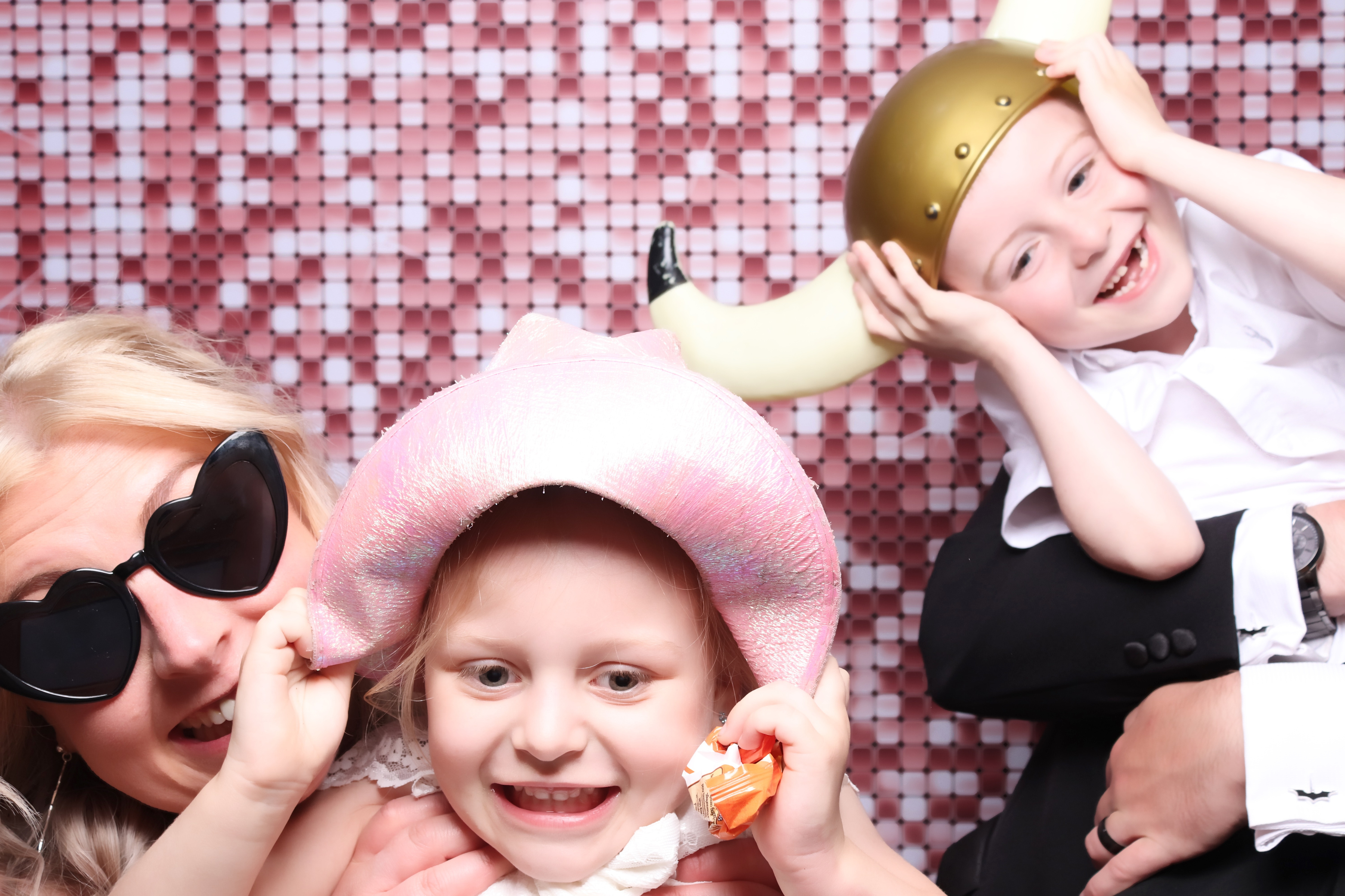 Lauren and James Wedding | View more photos from the event at gallery.pbooth.co.uk/u/ThePboothCompany/Lauren-and-James-Wedding