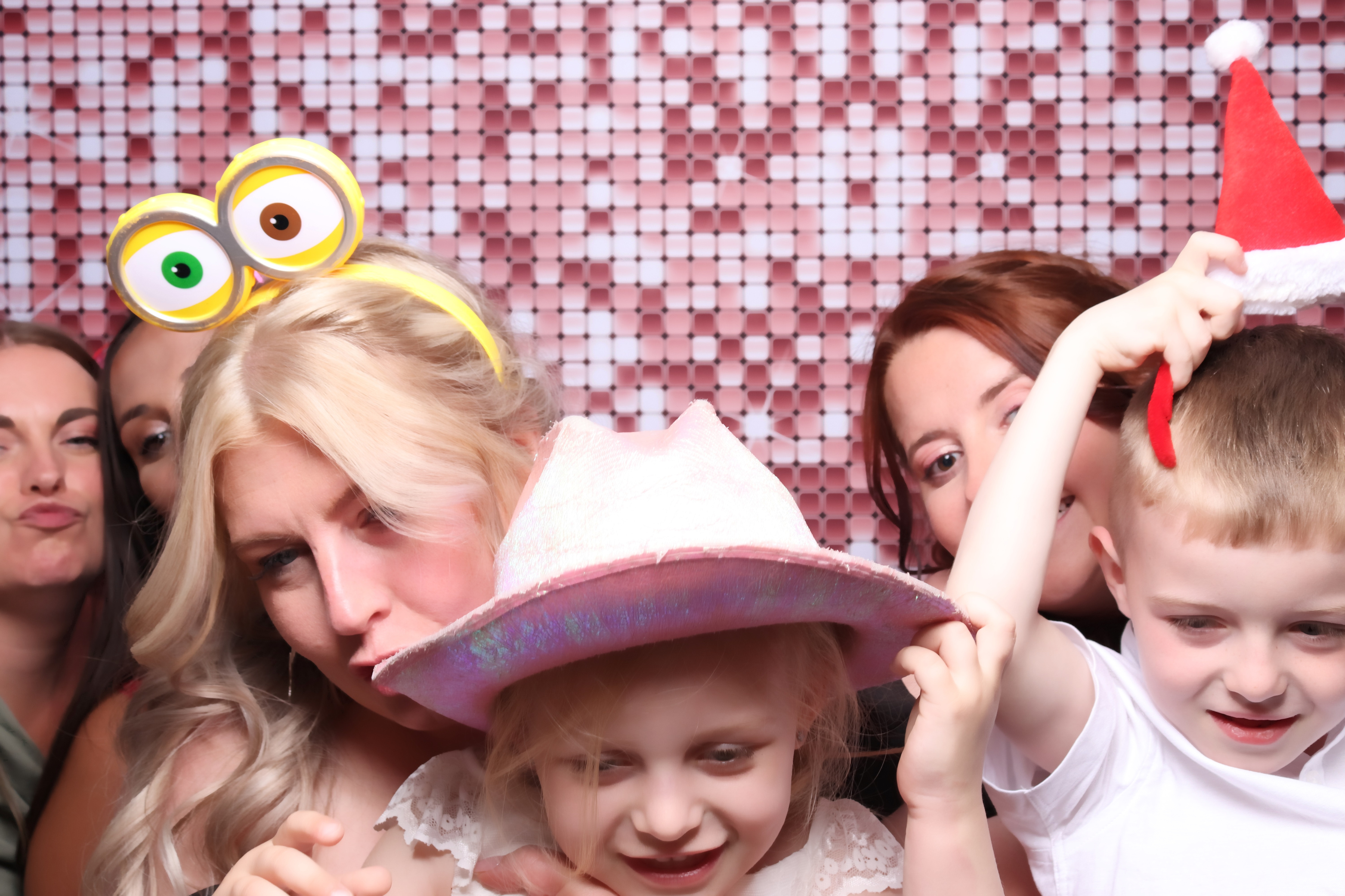 Lauren and James Wedding | View more photos from the event at gallery.pbooth.co.uk/u/ThePboothCompany/Lauren-and-James-Wedding