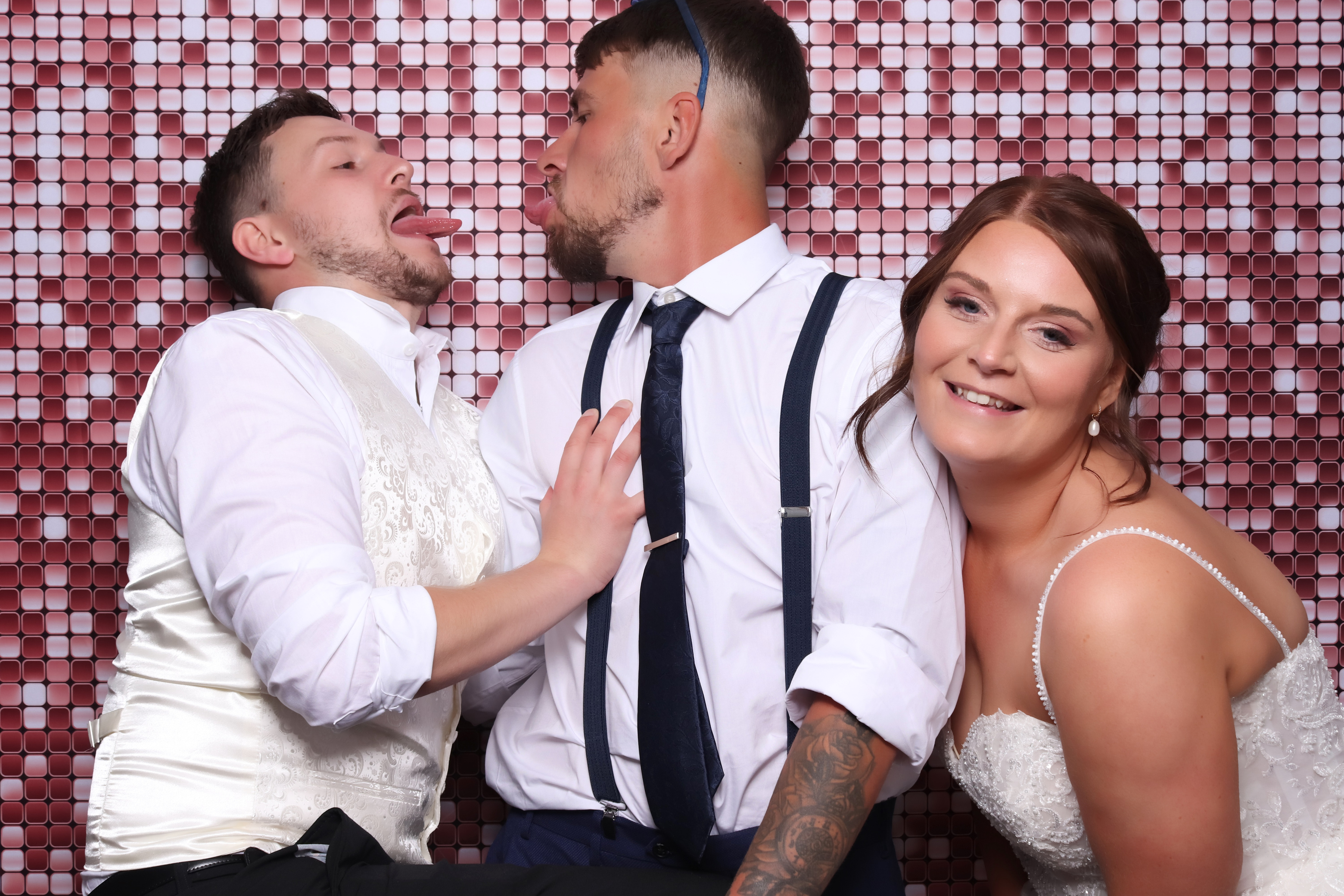 Lauren and James Wedding | View more photos from the event at gallery.pbooth.co.uk/u/ThePboothCompany/Lauren-and-James-Wedding