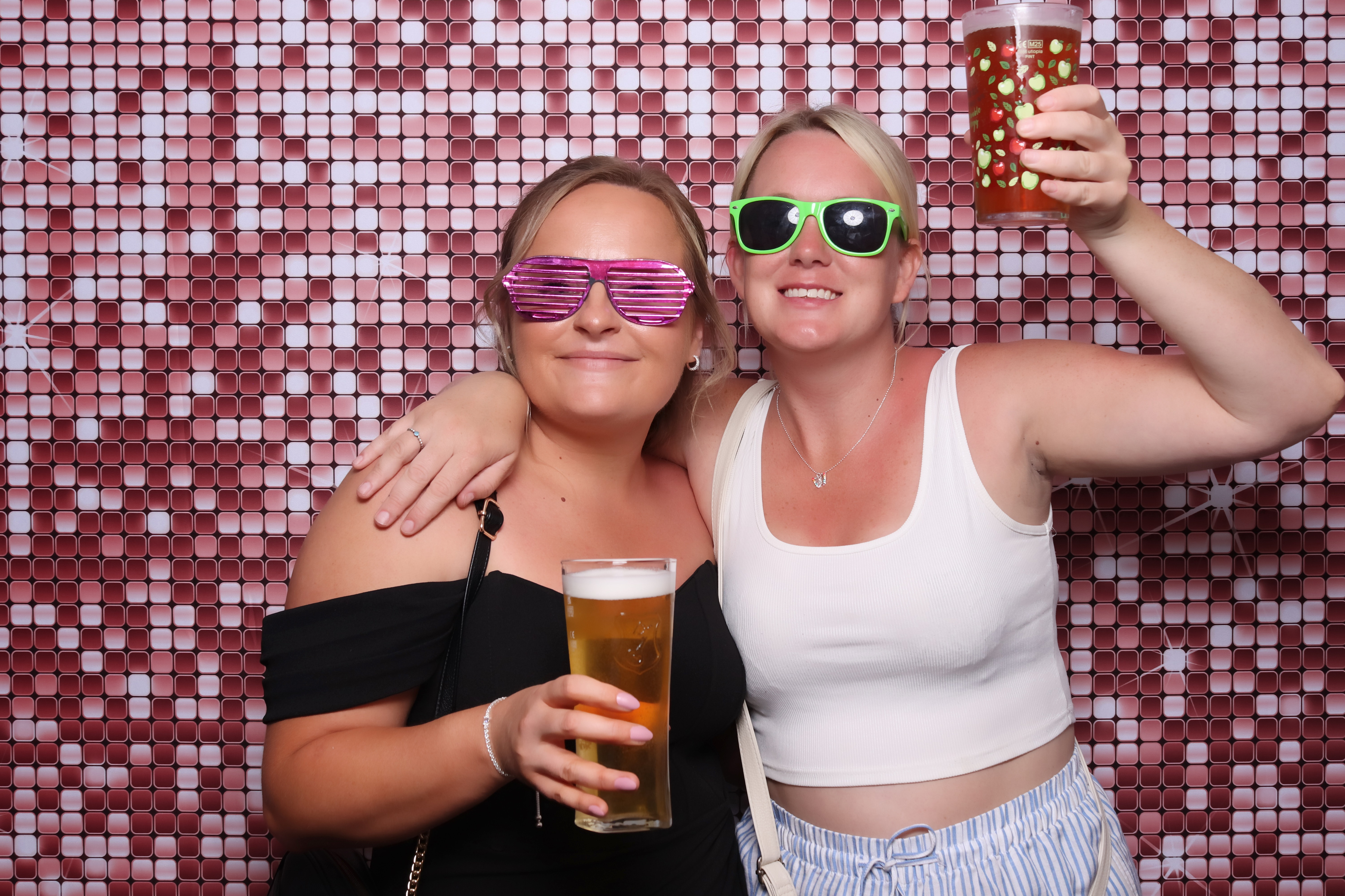 Lauren and James Wedding | View more photos from the event at gallery.pbooth.co.uk/u/ThePboothCompany/Lauren-and-James-Wedding