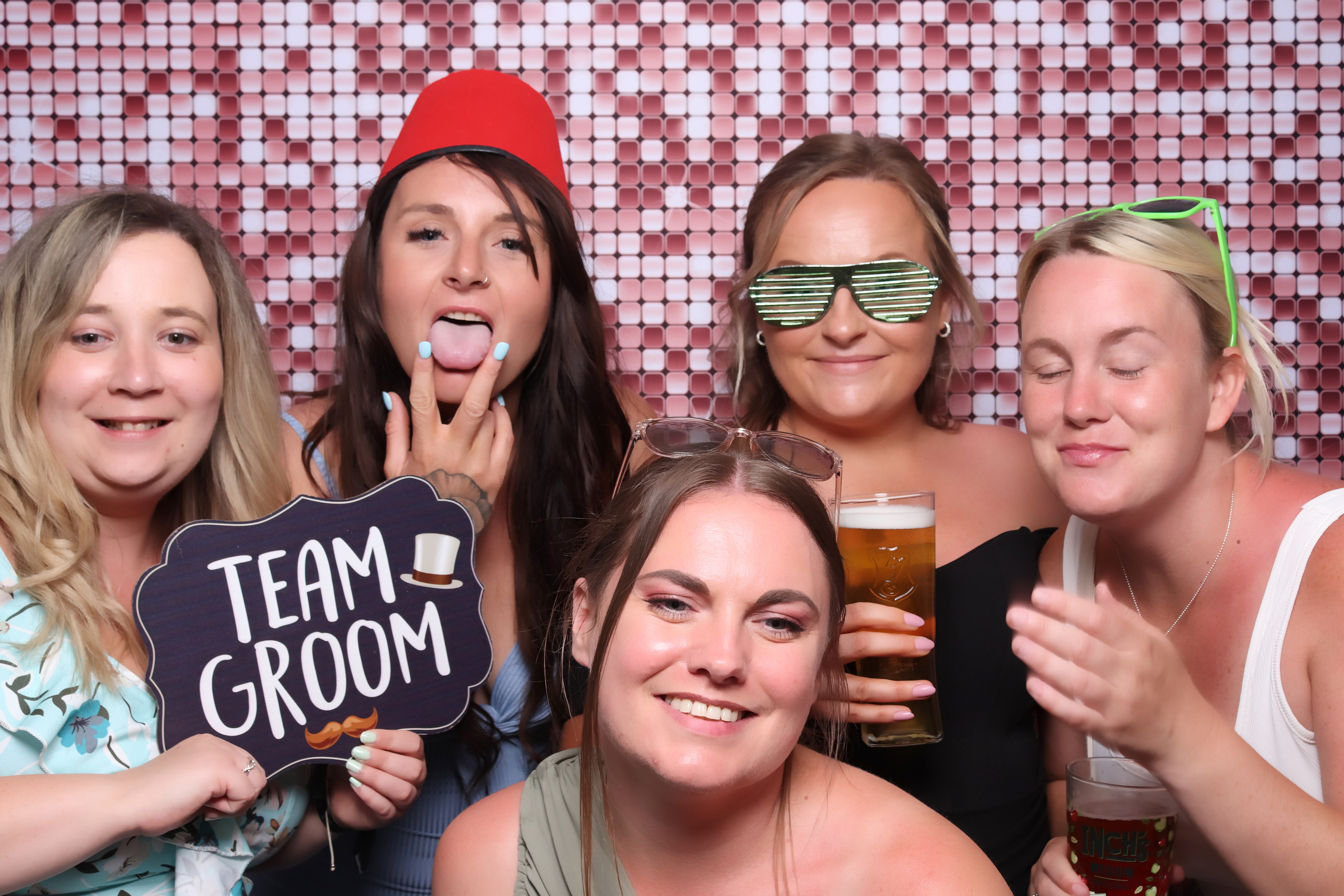 Lauren and James Wedding | View more photos from the event at gallery.pbooth.co.uk/u/ThePboothCompany/Lauren-and-James-Wedding