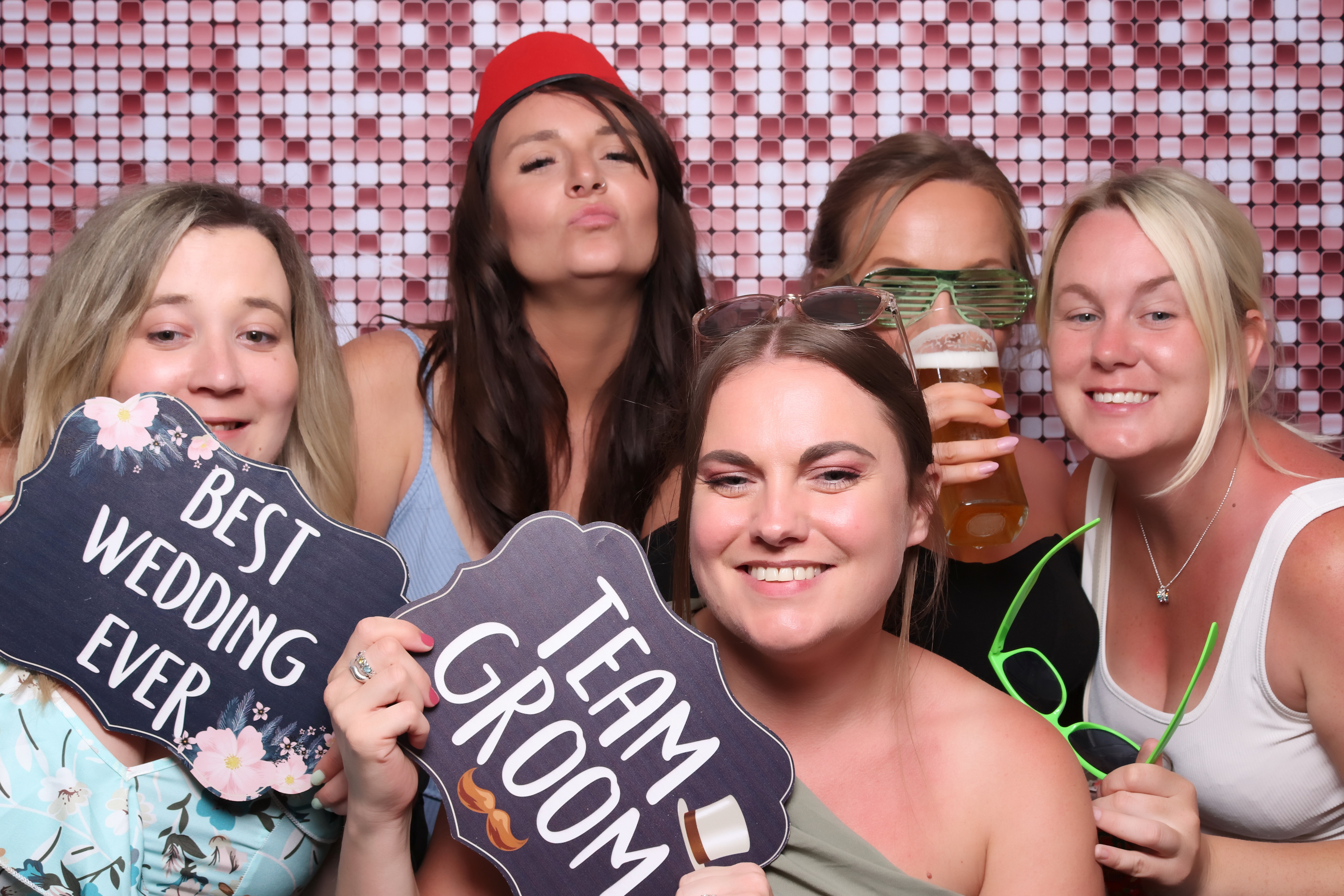 Lauren and James Wedding | View more photos from the event at gallery.pbooth.co.uk/u/ThePboothCompany/Lauren-and-James-Wedding