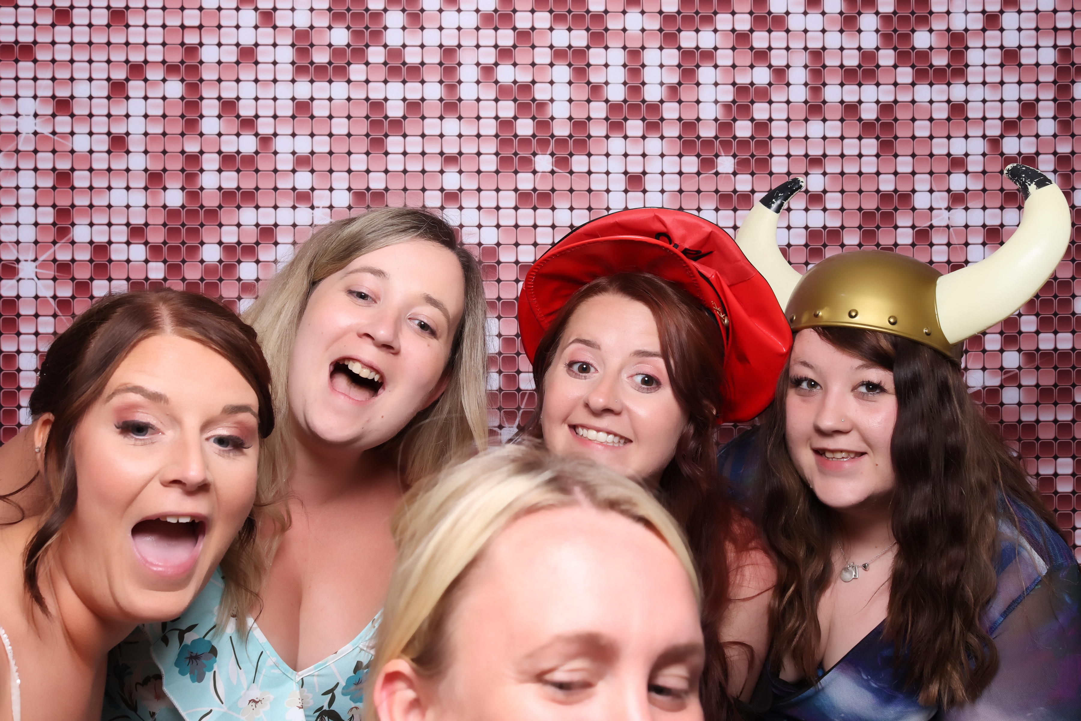 Lauren and James Wedding | View more photos from the event at gallery.pbooth.co.uk/u/ThePboothCompany/Lauren-and-James-Wedding