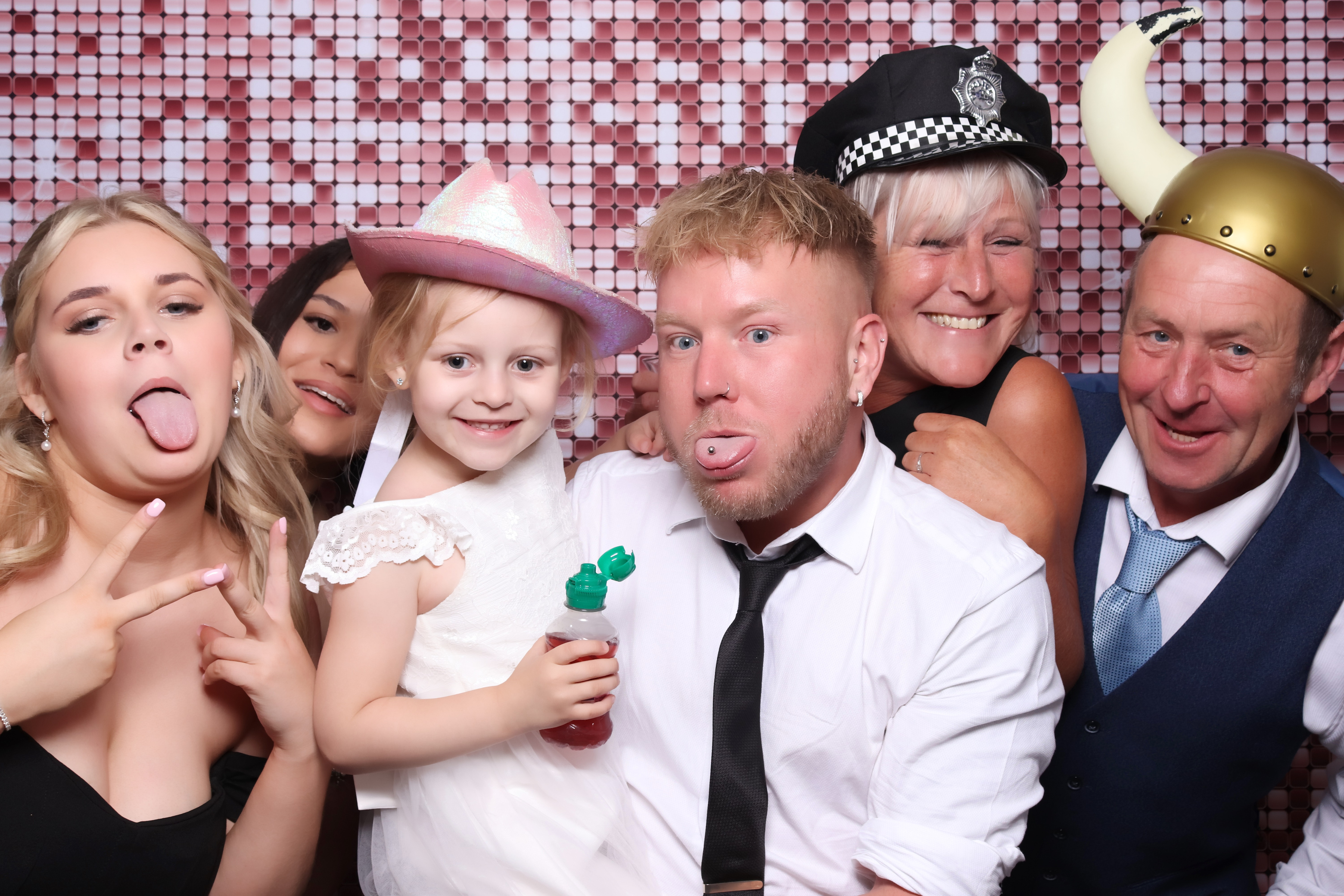 Lauren and James Wedding | View more photos from the event at gallery.pbooth.co.uk/u/ThePboothCompany/Lauren-and-James-Wedding