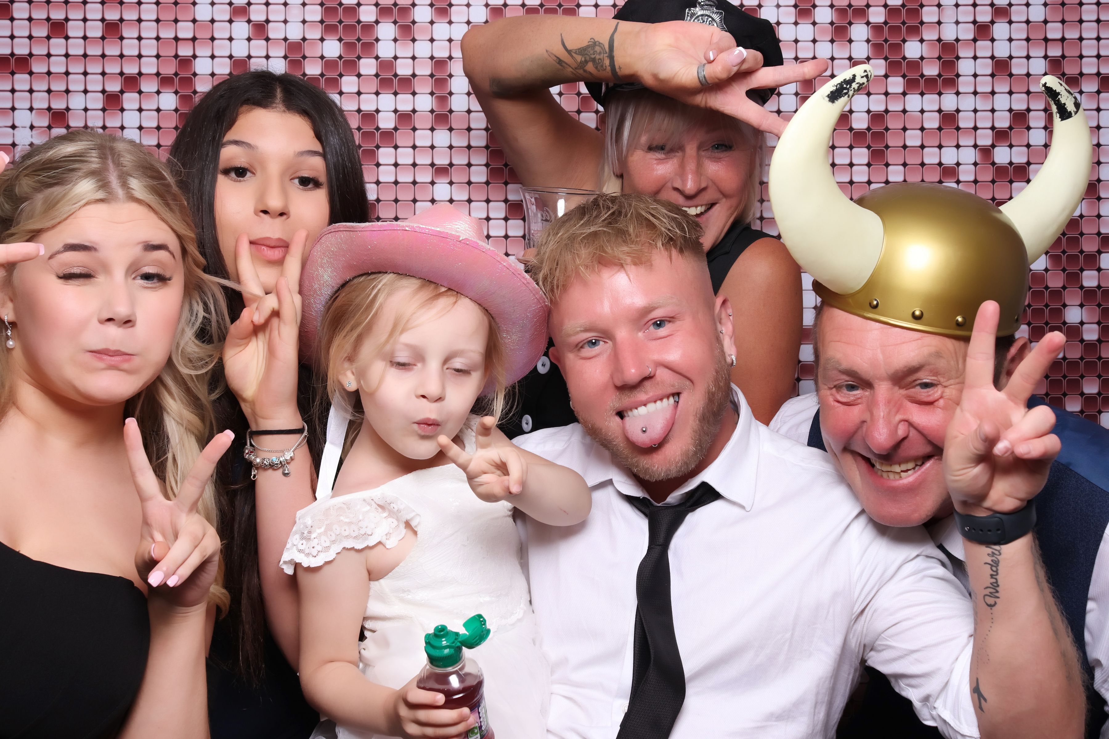 Lauren and James Wedding | View more photos from the event at gallery.pbooth.co.uk/u/ThePboothCompany/Lauren-and-James-Wedding