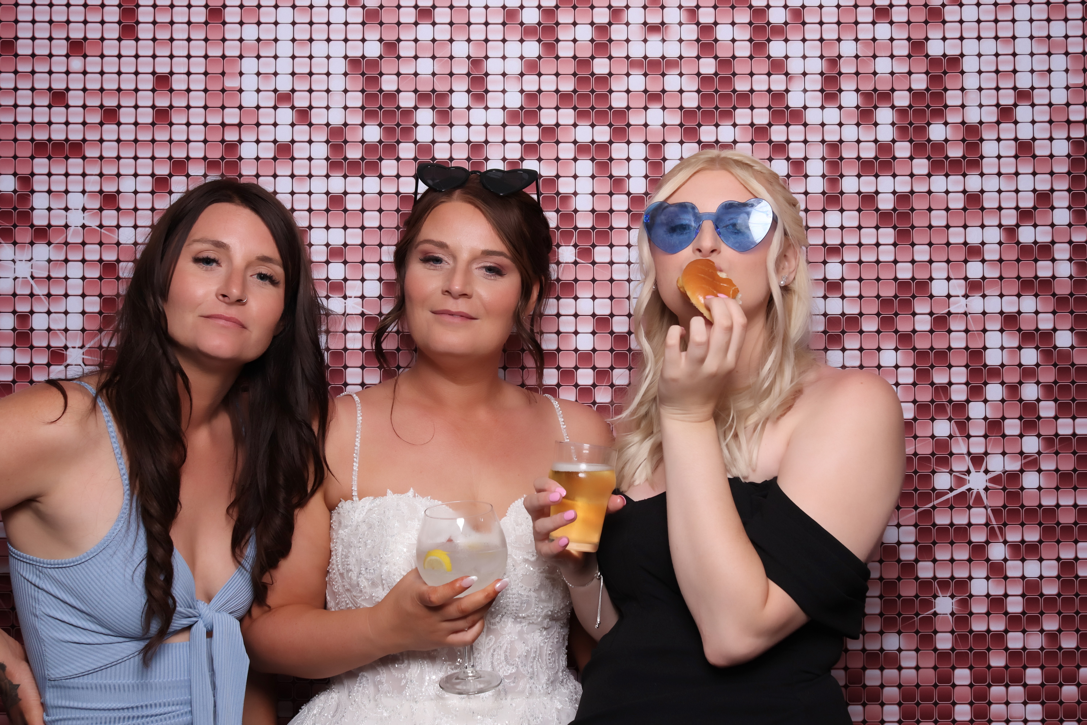 Lauren and James Wedding | View more photos from the event at gallery.pbooth.co.uk/u/ThePboothCompany/Lauren-and-James-Wedding