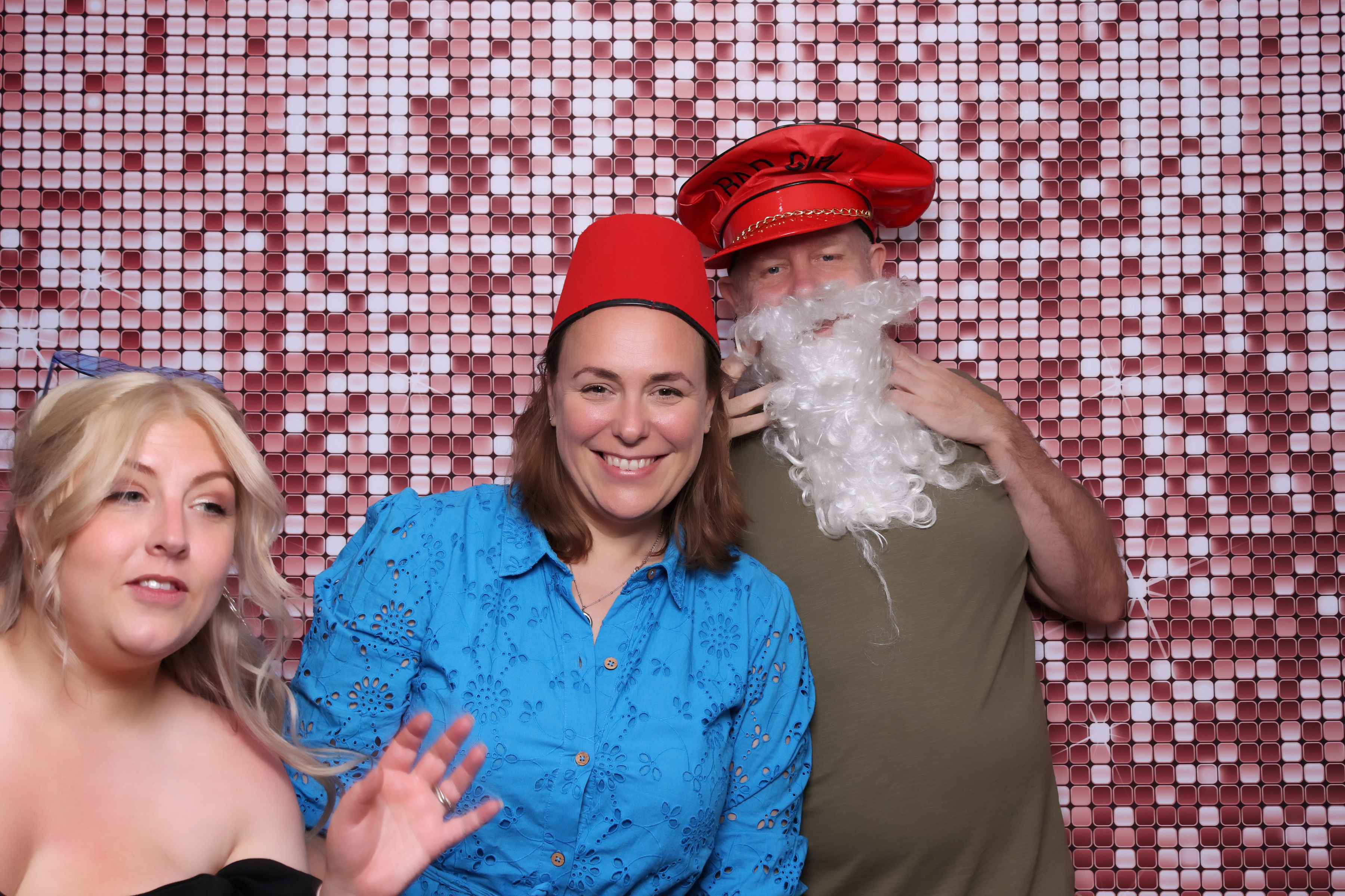 Lauren and James Wedding | View more photos from the event at gallery.pbooth.co.uk/u/ThePboothCompany/Lauren-and-James-Wedding