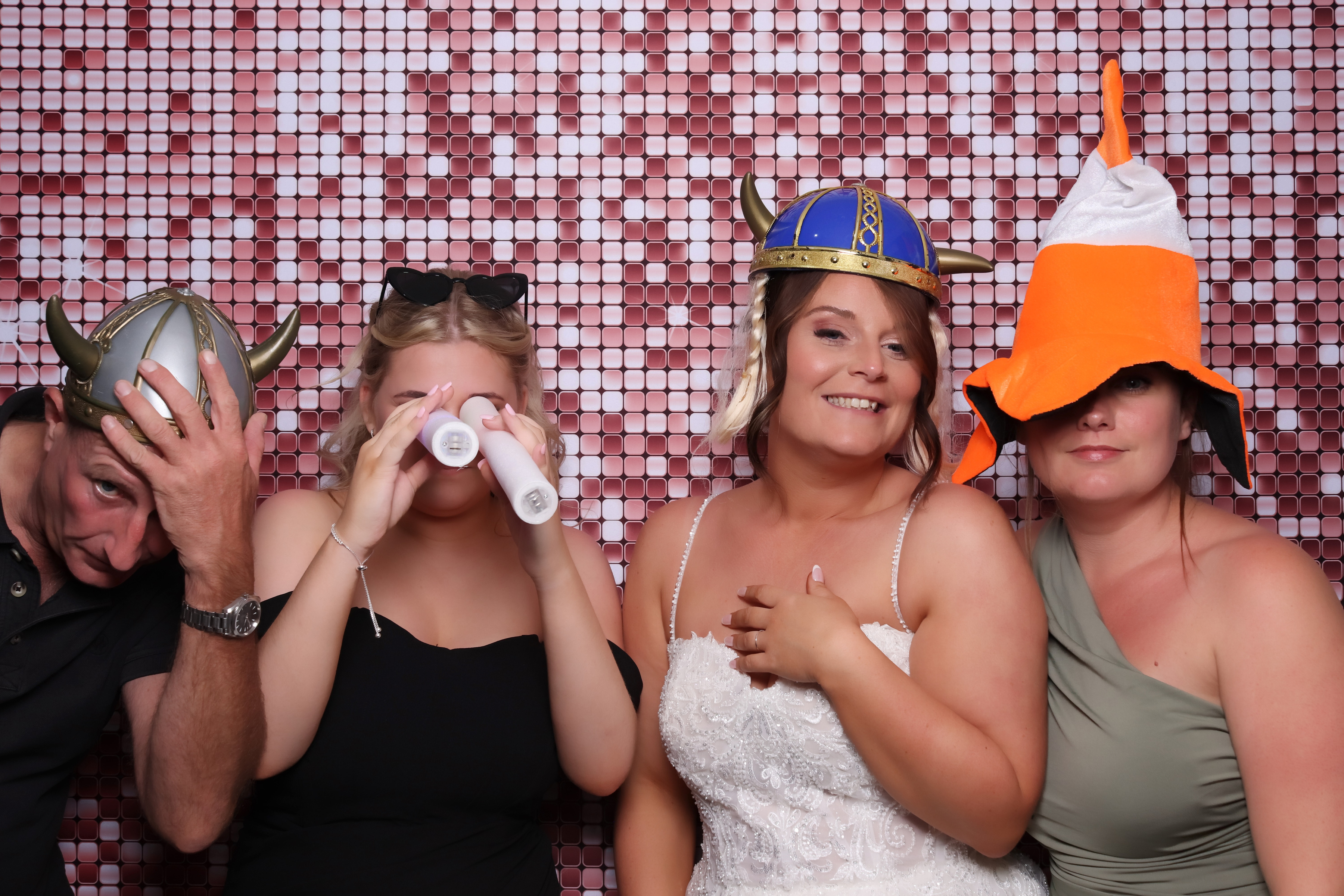 Lauren and James Wedding | View more photos from the event at gallery.pbooth.co.uk/u/ThePboothCompany/Lauren-and-James-Wedding