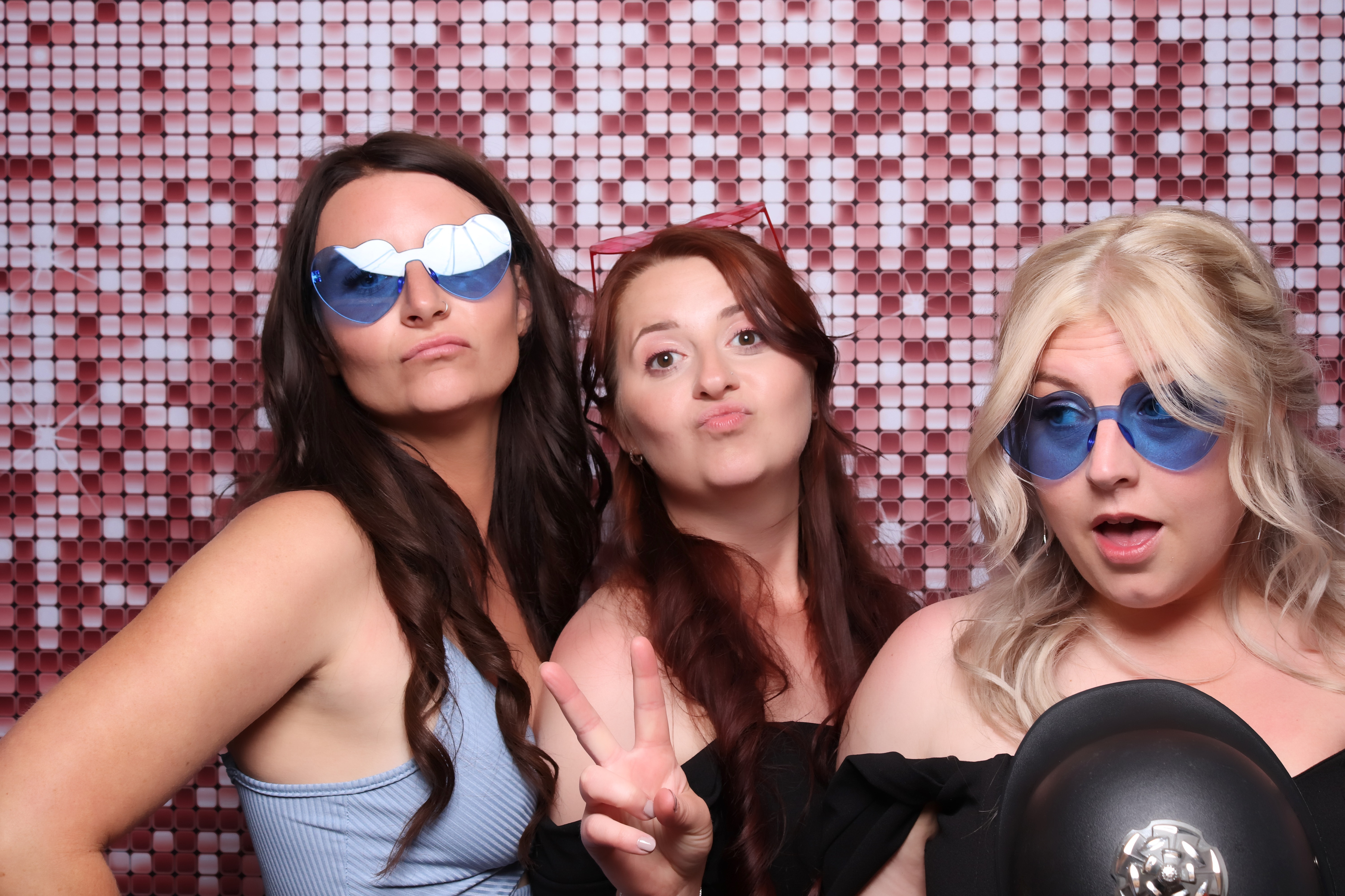 Lauren and James Wedding | View more photos from the event at gallery.pbooth.co.uk/u/ThePboothCompany/Lauren-and-James-Wedding