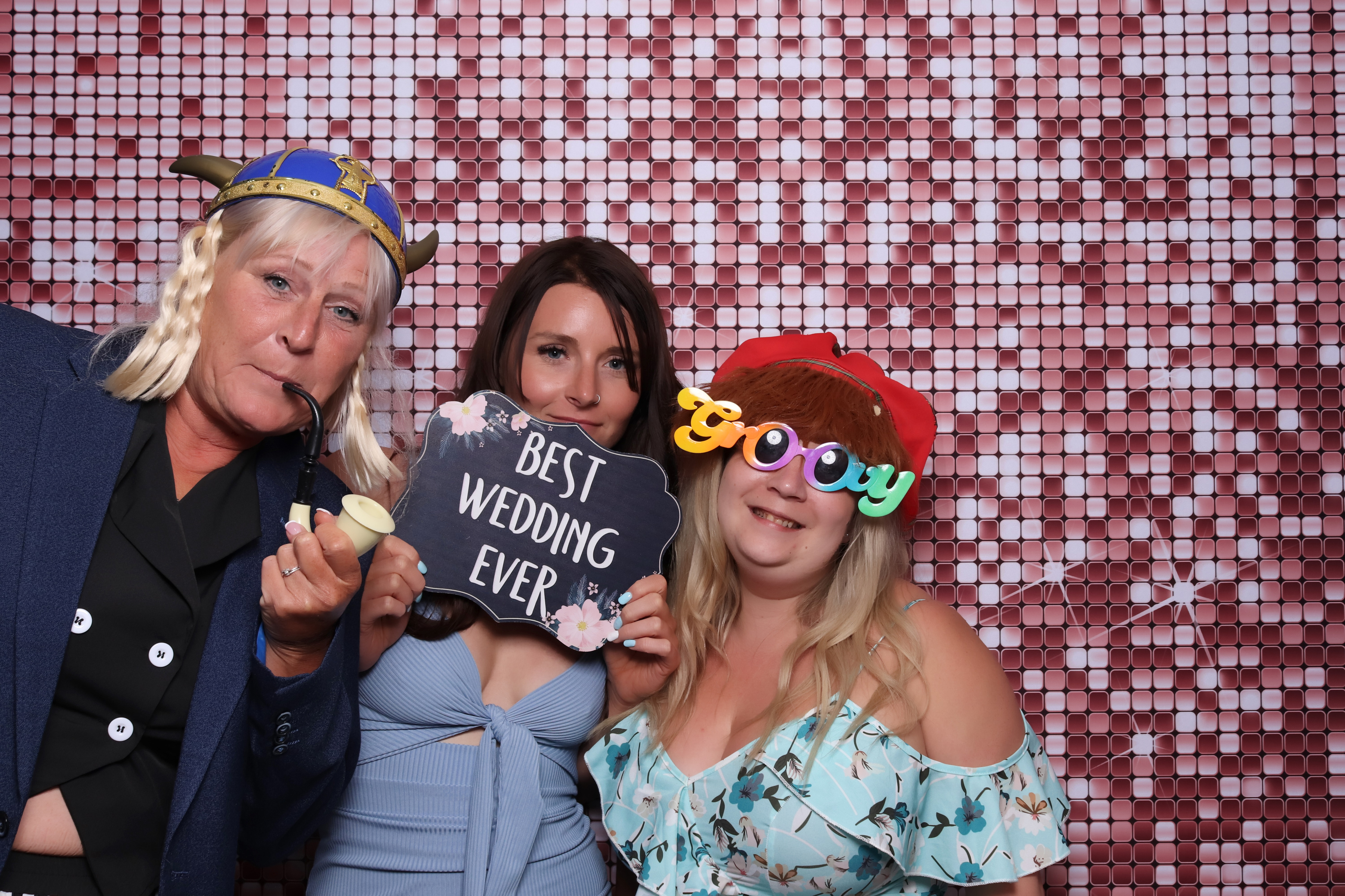 Lauren and James Wedding | View more photos from the event at gallery.pbooth.co.uk/u/ThePboothCompany/Lauren-and-James-Wedding