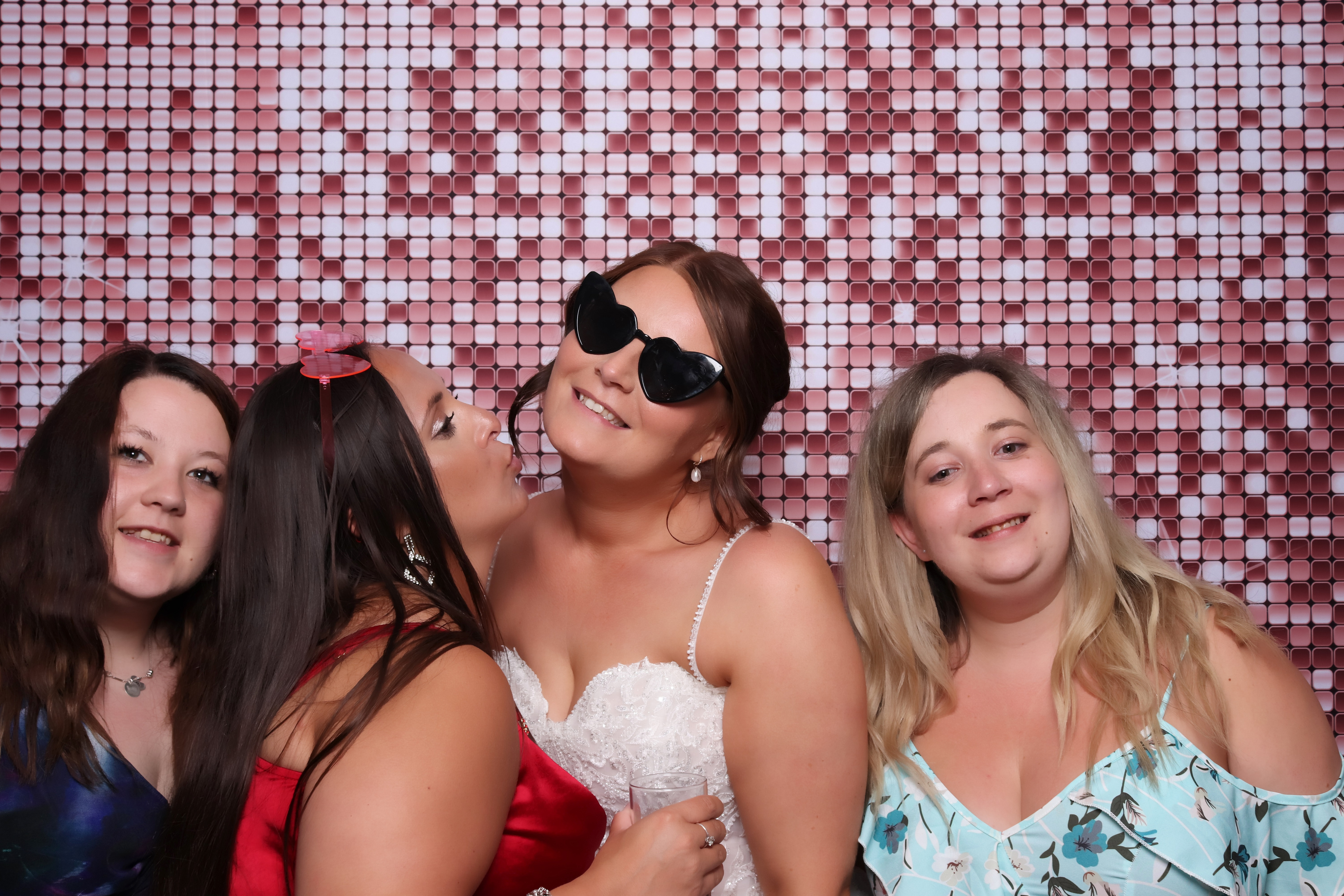 Lauren and James Wedding | View more photos from the event at gallery.pbooth.co.uk/u/ThePboothCompany/Lauren-and-James-Wedding