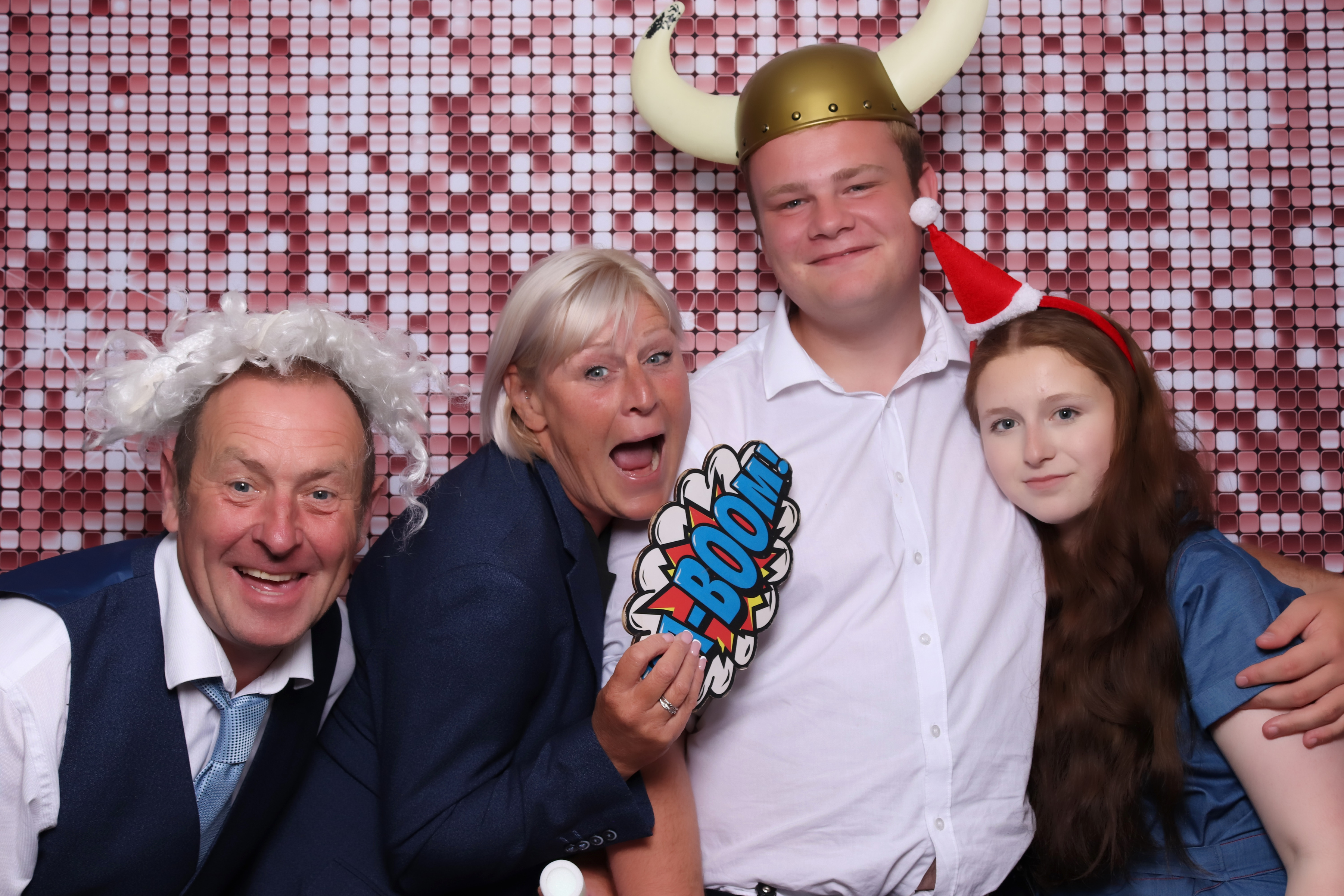 Lauren and James Wedding | View more photos from the event at gallery.pbooth.co.uk/u/ThePboothCompany/Lauren-and-James-Wedding