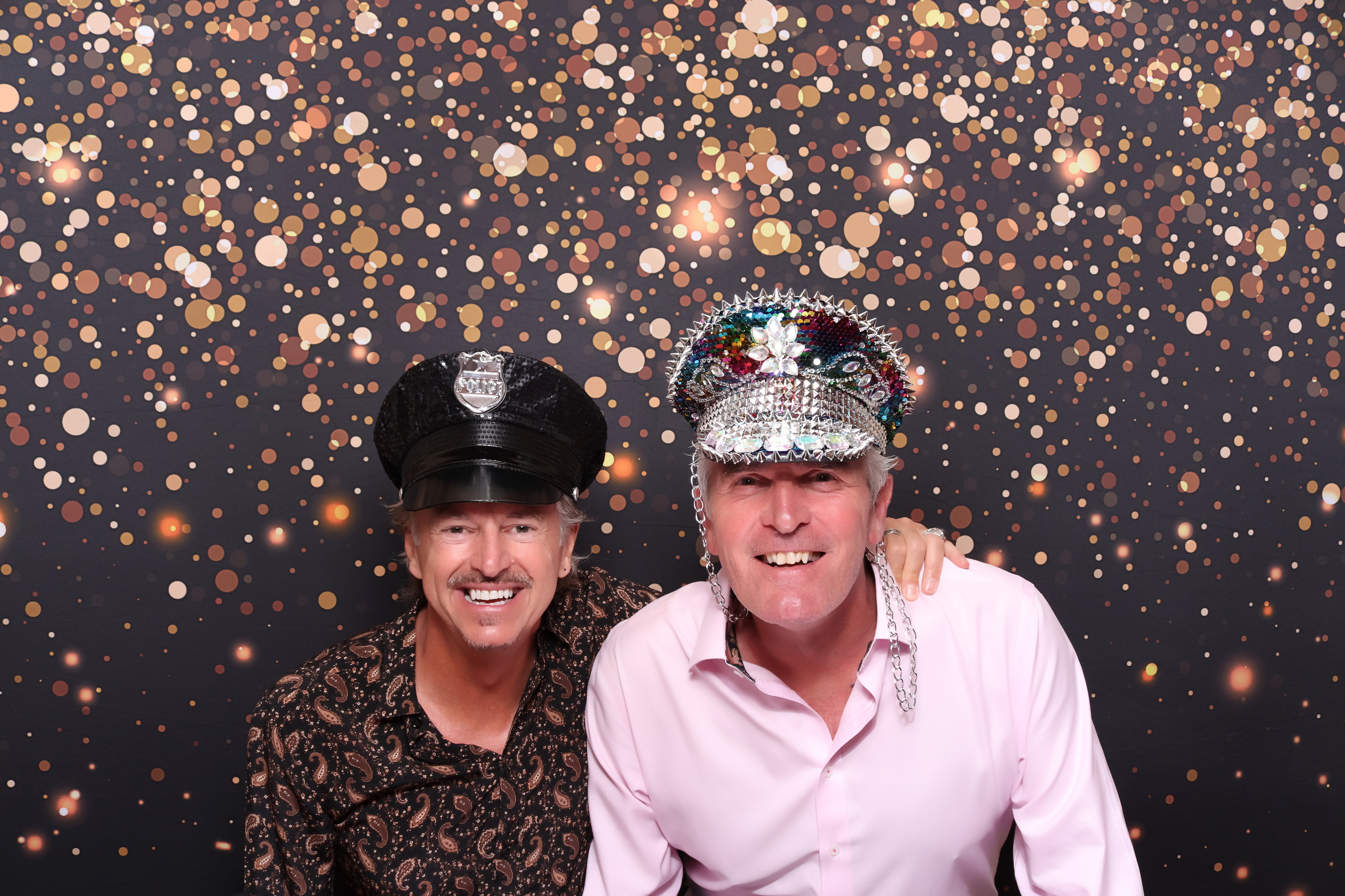 Lynda & Chris 40th Aniversary  | View more photos from the event at gallery.pbooth.co.uk/u/ThePboothCompany/Lynda-Chris-40th-Aniversary