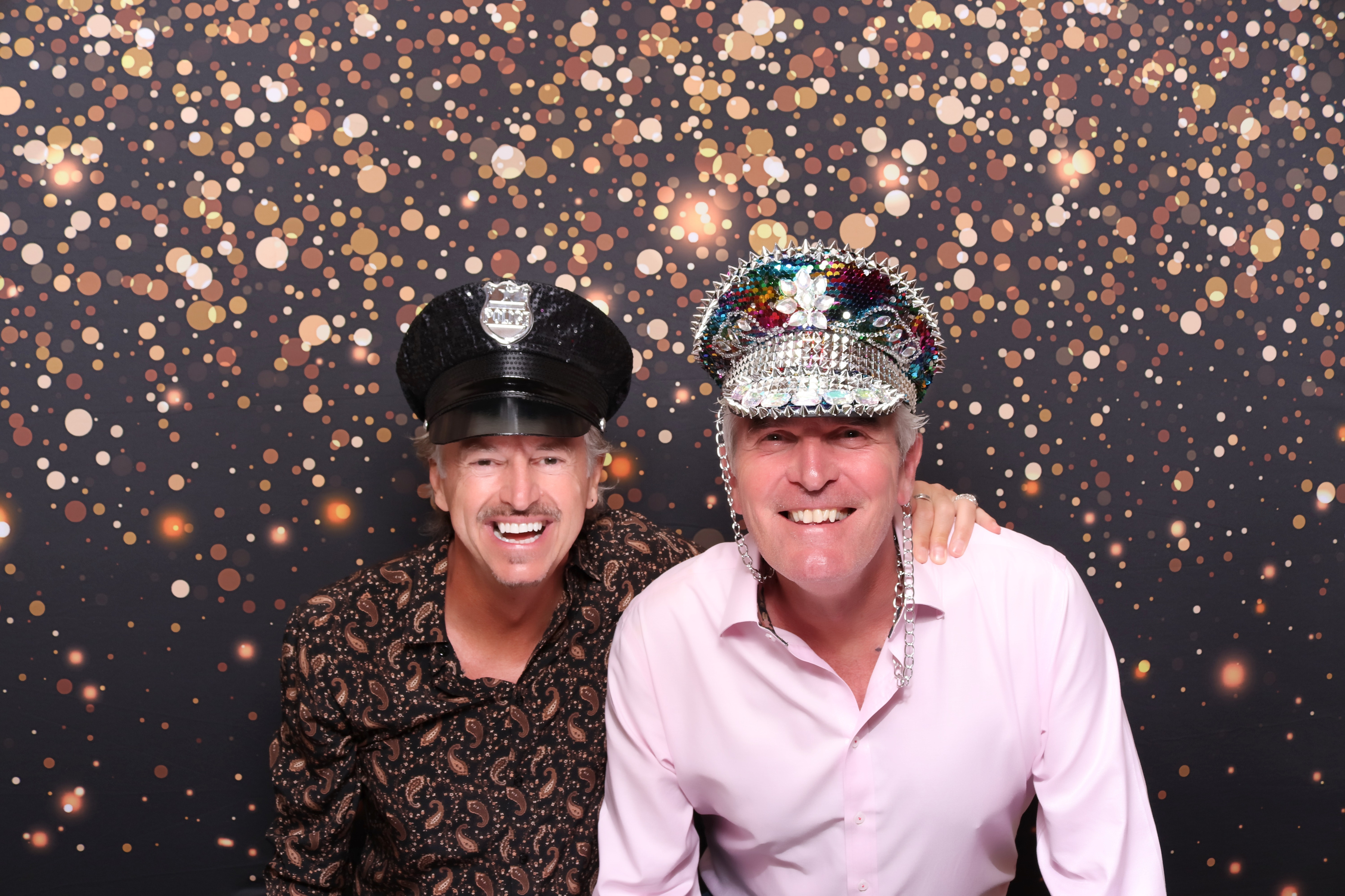 Lynda & Chris 40th Aniversary  | View more photos from the event at gallery.pbooth.co.uk/u/ThePboothCompany/Lynda-Chris-40th-Aniversary