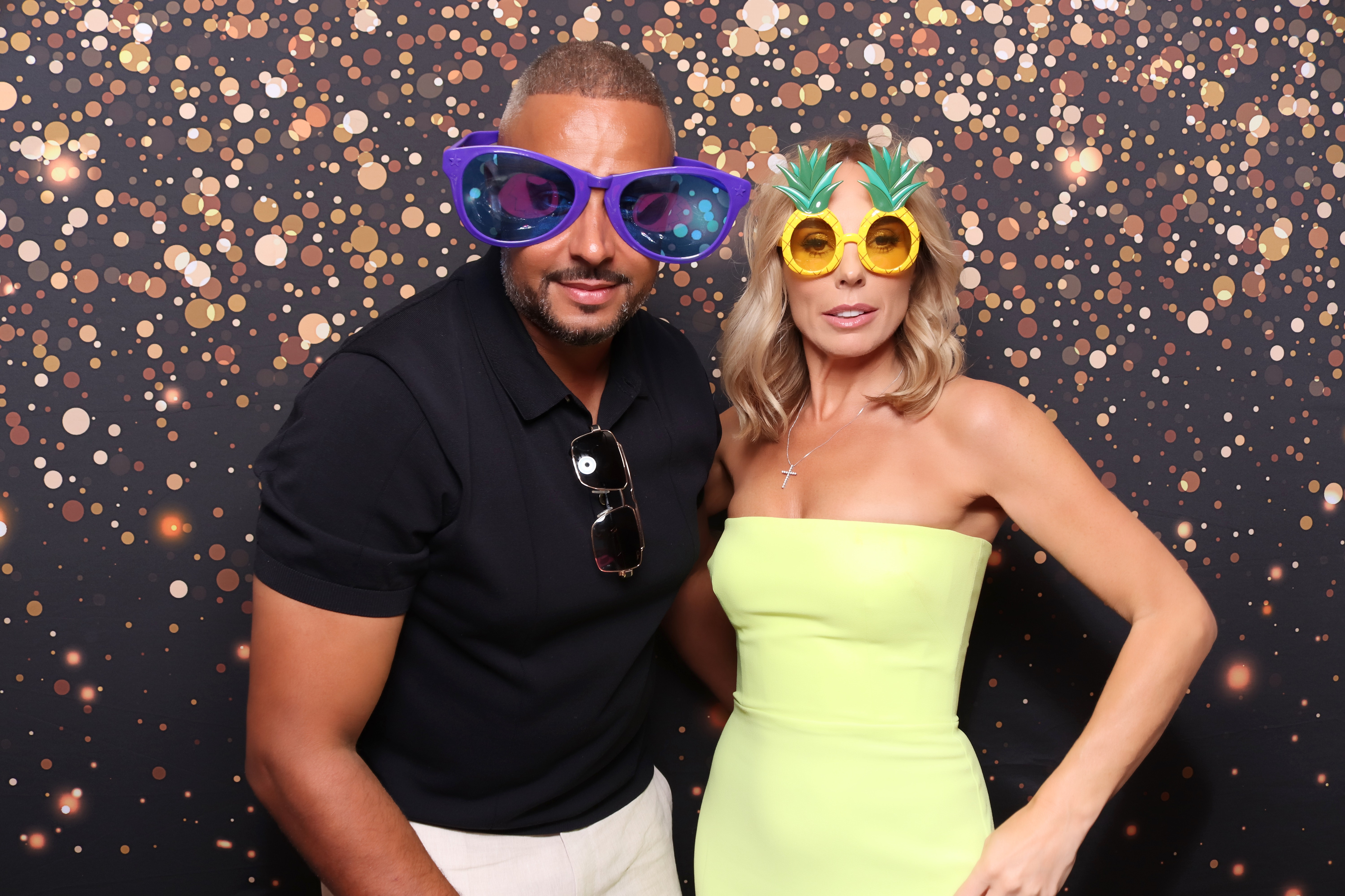 Lynda & Chris 40th Aniversary  | View more photos from the event at gallery.pbooth.co.uk/u/ThePboothCompany/Lynda-Chris-40th-Aniversary