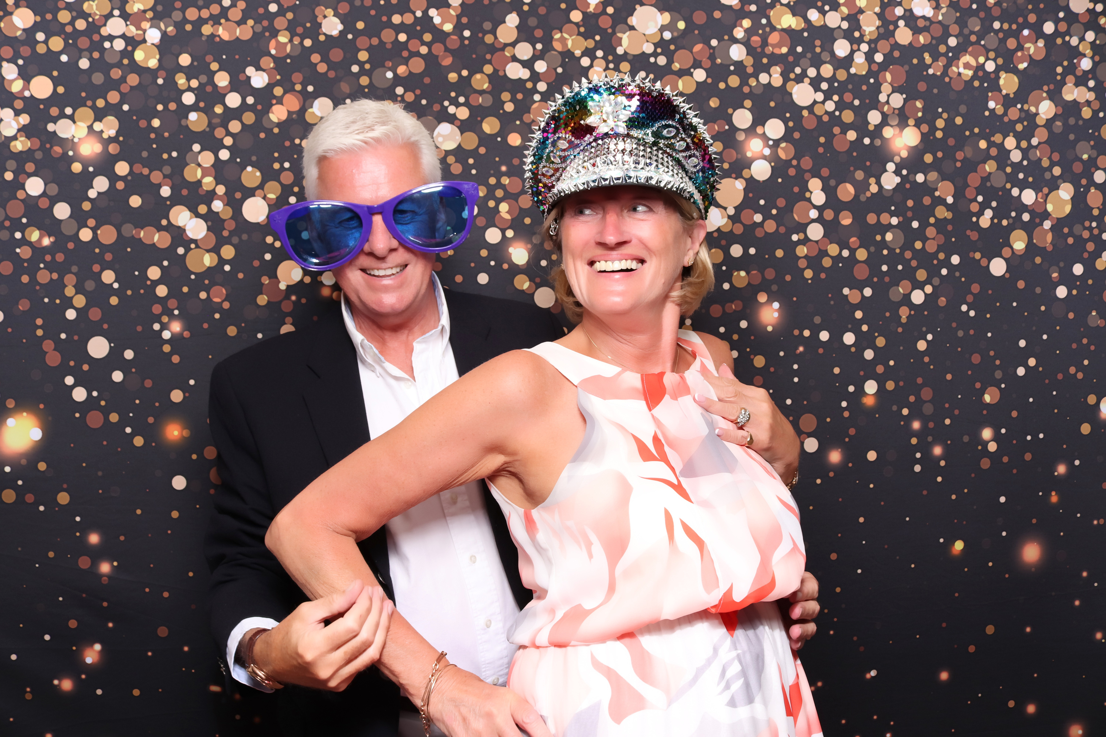 Lynda & Chris 40th Aniversary  | View more photos from the event at gallery.pbooth.co.uk/u/ThePboothCompany/Lynda-Chris-40th-Aniversary