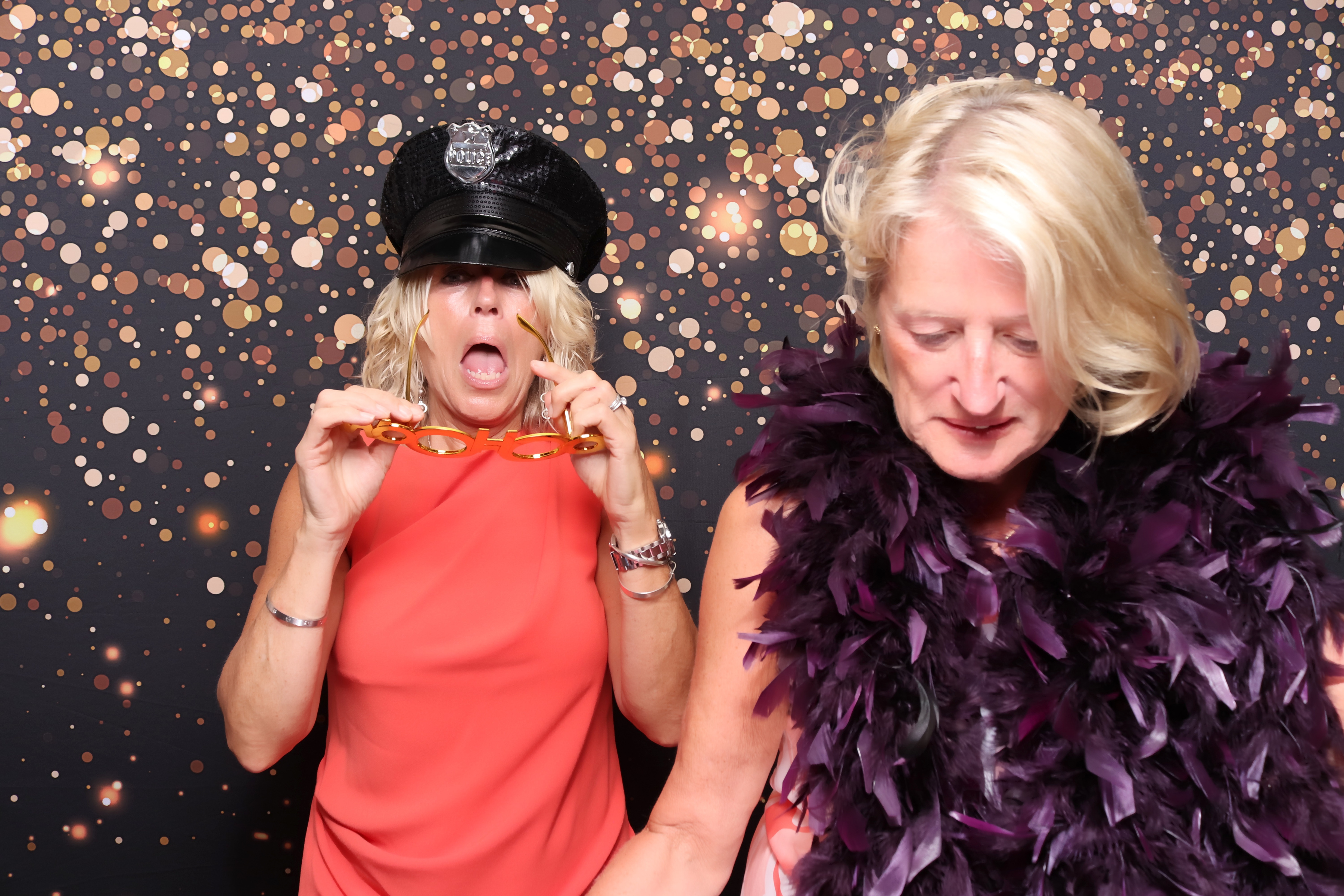 Lynda & Chris 40th Aniversary  | View more photos from the event at gallery.pbooth.co.uk/u/ThePboothCompany/Lynda-Chris-40th-Aniversary