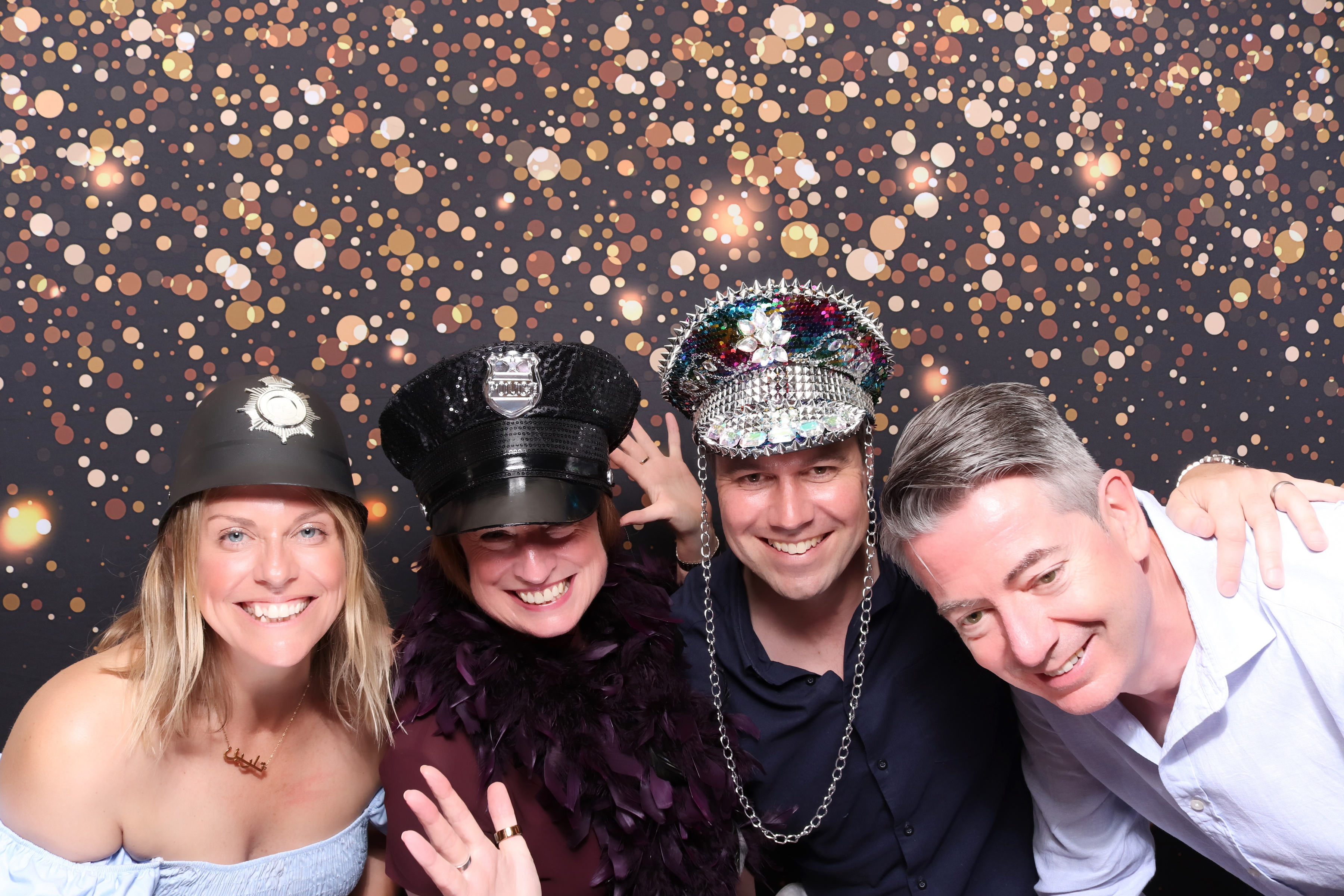 Lynda & Chris 40th Aniversary  | View more photos from the event at gallery.pbooth.co.uk/u/ThePboothCompany/Lynda-Chris-40th-Aniversary