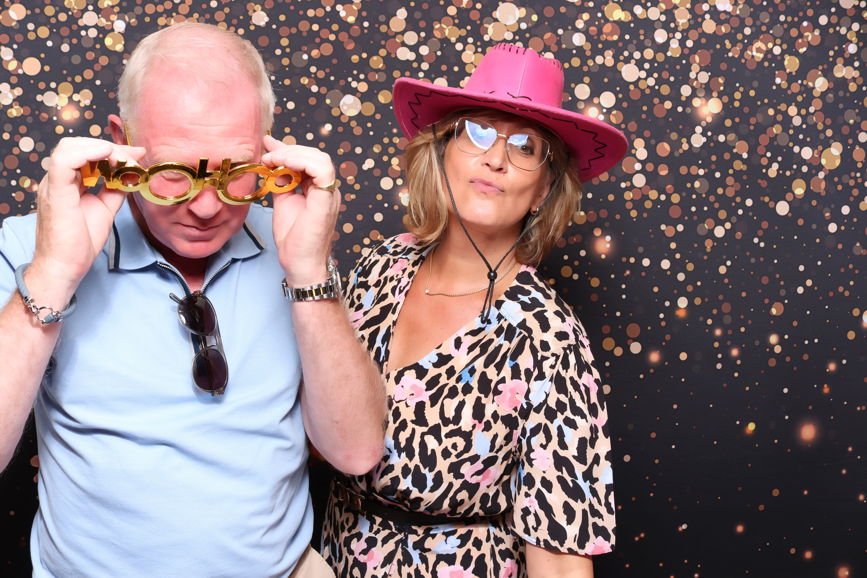 Lynda & Chris 40th Aniversary  | View more photos from the event at gallery.pbooth.co.uk/u/ThePboothCompany/Lynda-Chris-40th-Aniversary