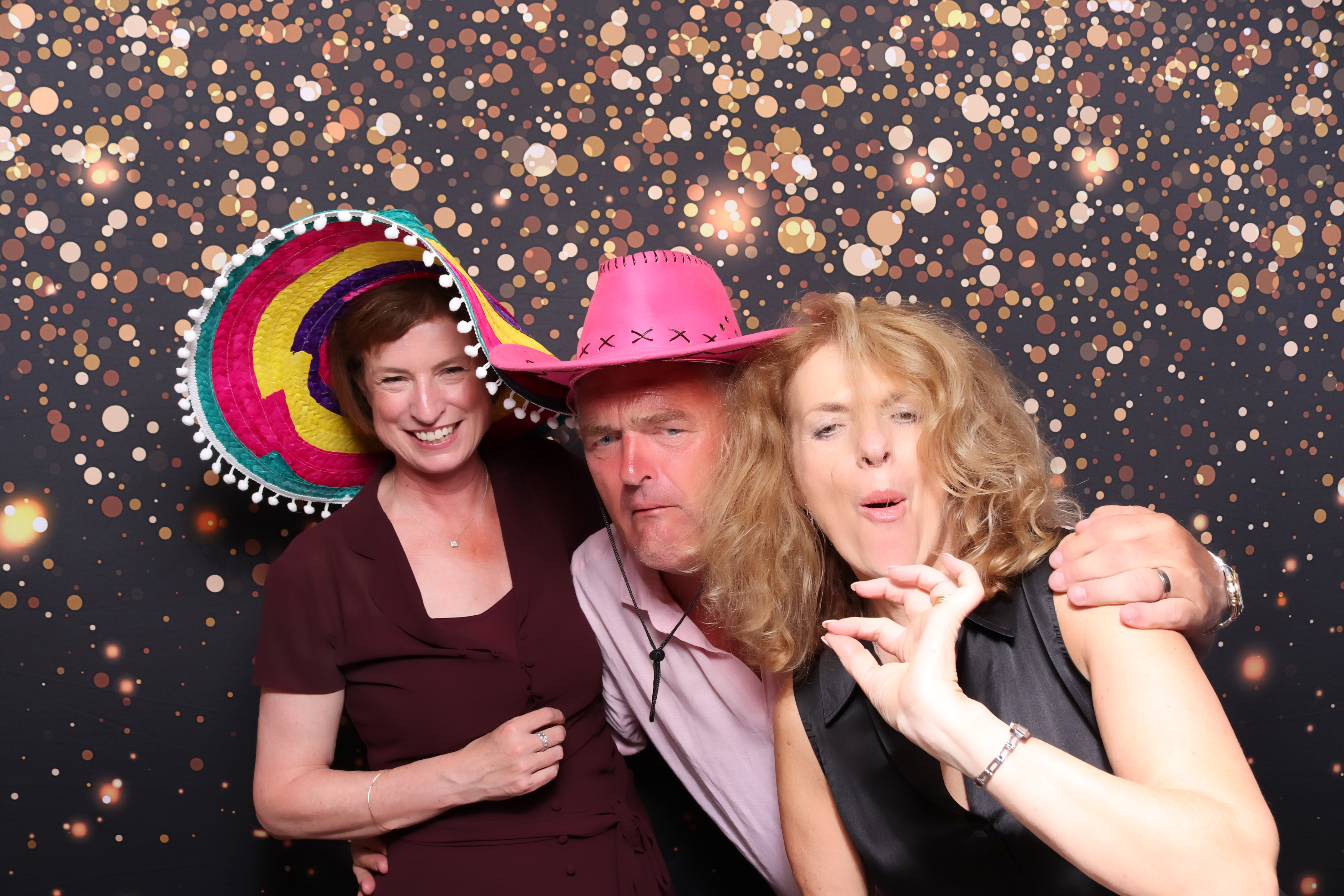 Lynda & Chris 40th Aniversary  | View more photos from the event at gallery.pbooth.co.uk/u/ThePboothCompany/Lynda-Chris-40th-Aniversary