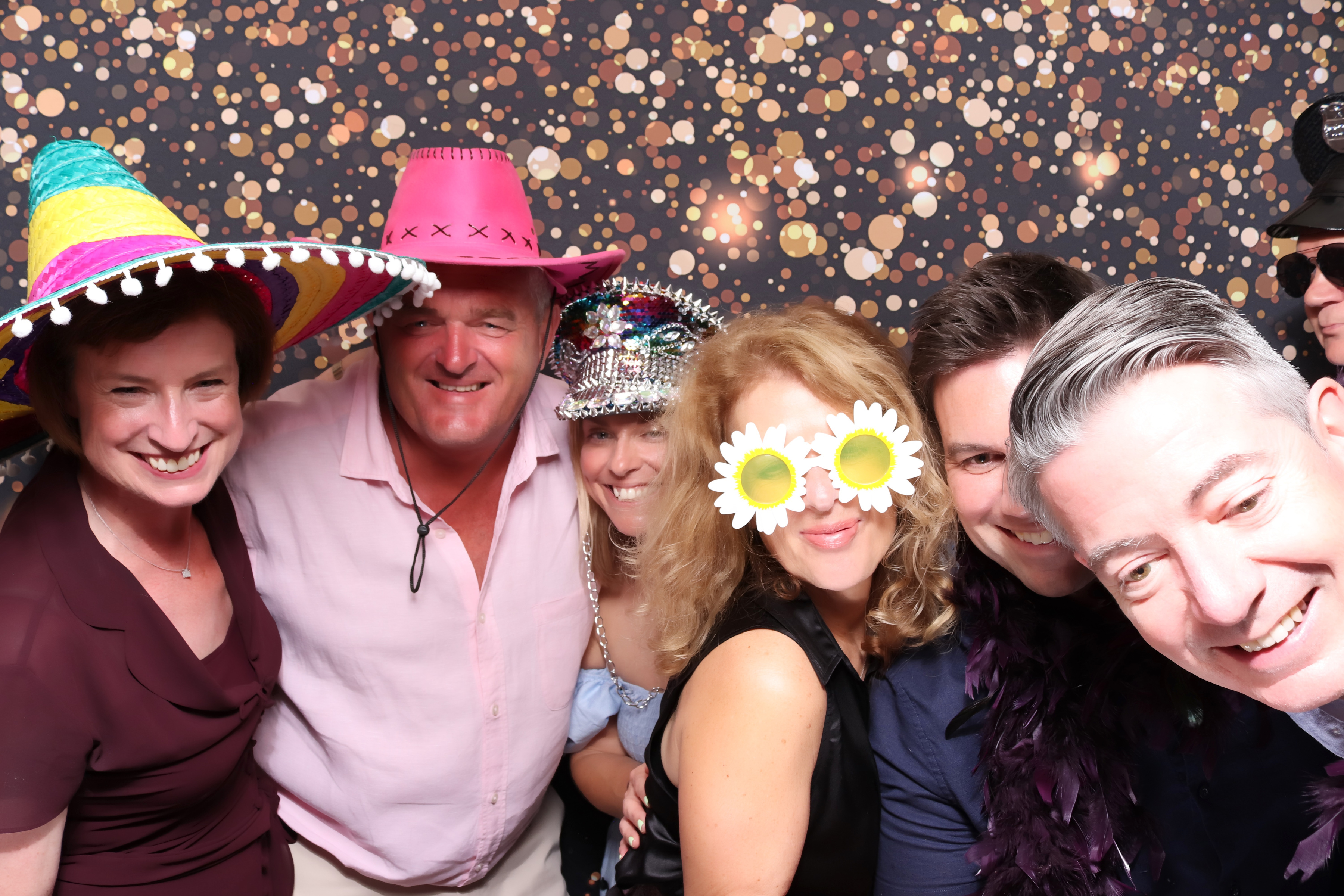 Lynda & Chris 40th Aniversary  | View more photos from the event at gallery.pbooth.co.uk/u/ThePboothCompany/Lynda-Chris-40th-Aniversary