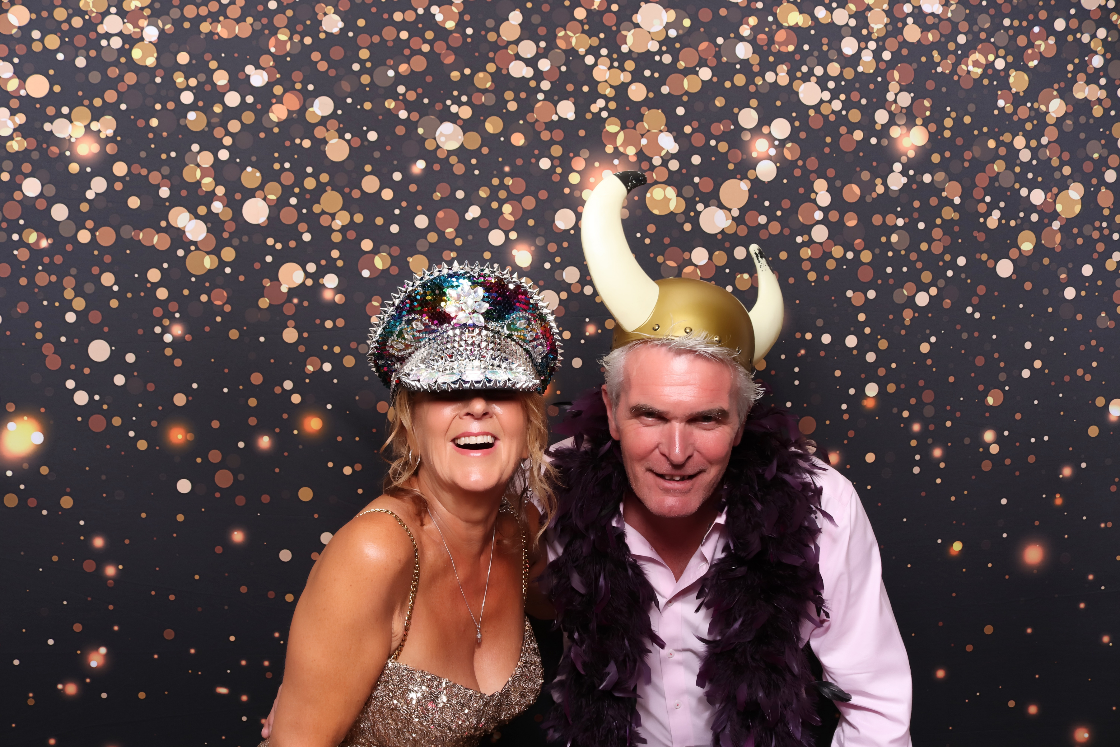 Lynda & Chris 40th Aniversary  | View more photos from the event at gallery.pbooth.co.uk/u/ThePboothCompany/Lynda-Chris-40th-Aniversary