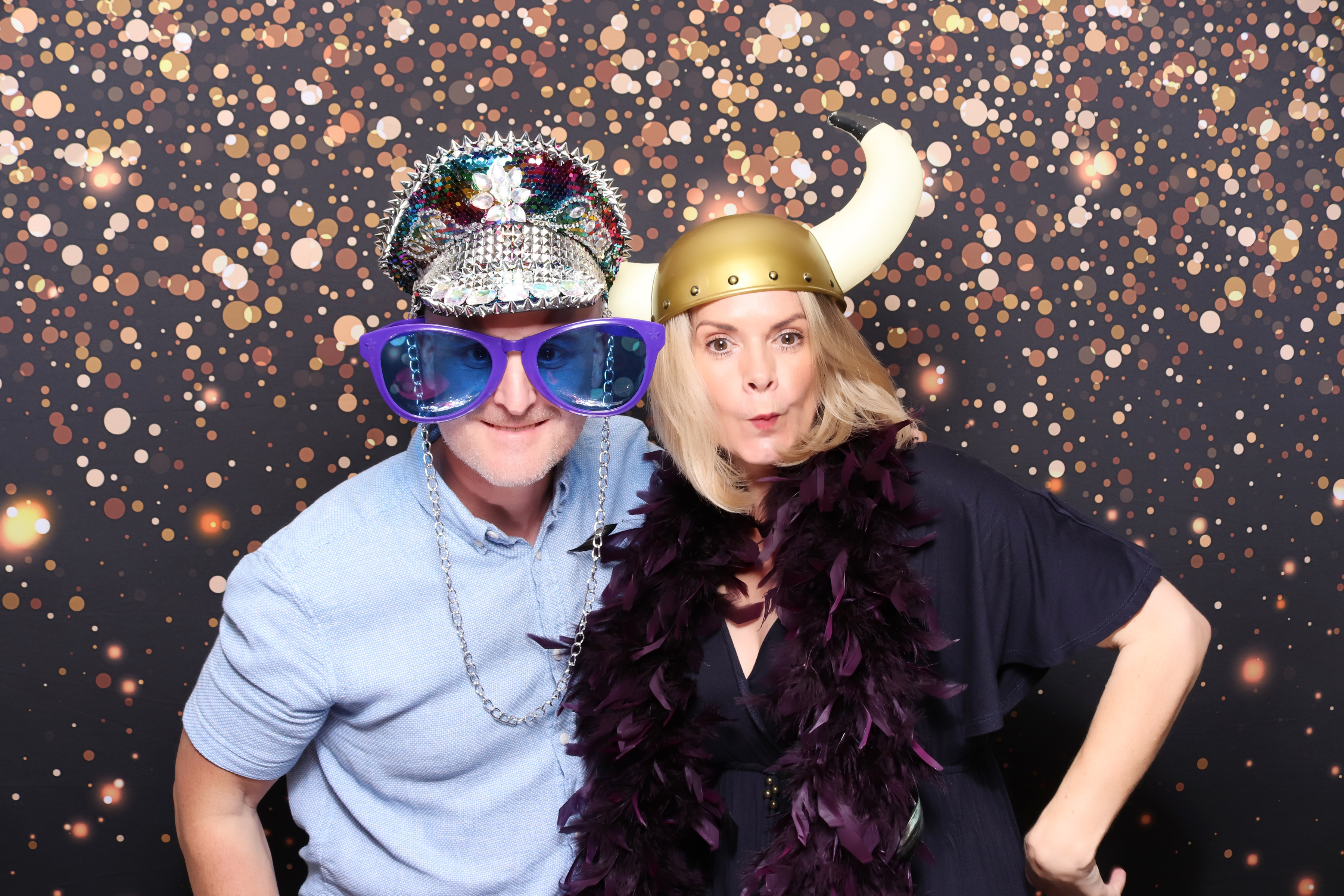 Lynda & Chris 40th Aniversary  | View more photos from the event at gallery.pbooth.co.uk/u/ThePboothCompany/Lynda-Chris-40th-Aniversary