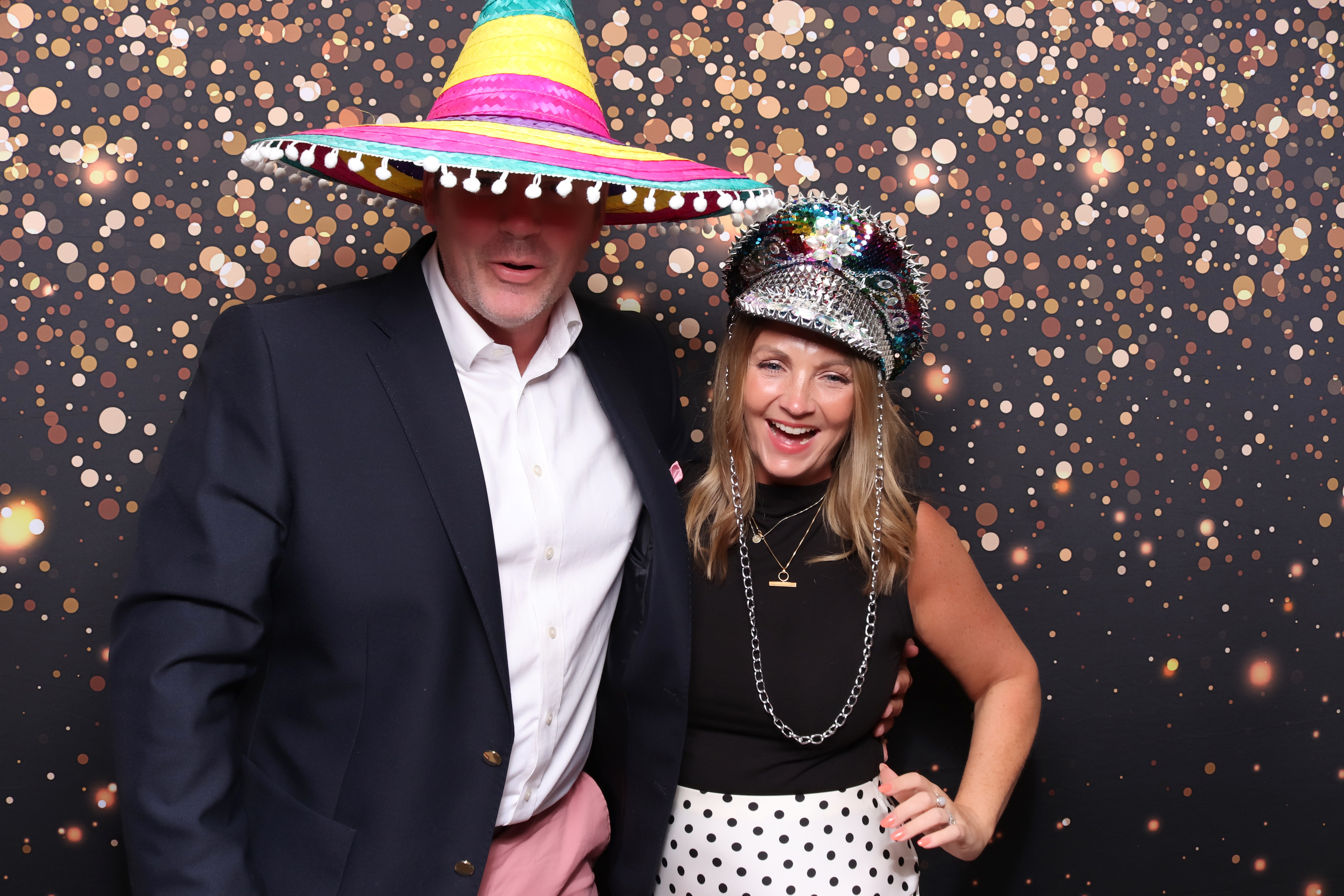 Lynda & Chris 40th Aniversary  | View more photos from the event at gallery.pbooth.co.uk/u/ThePboothCompany/Lynda-Chris-40th-Aniversary