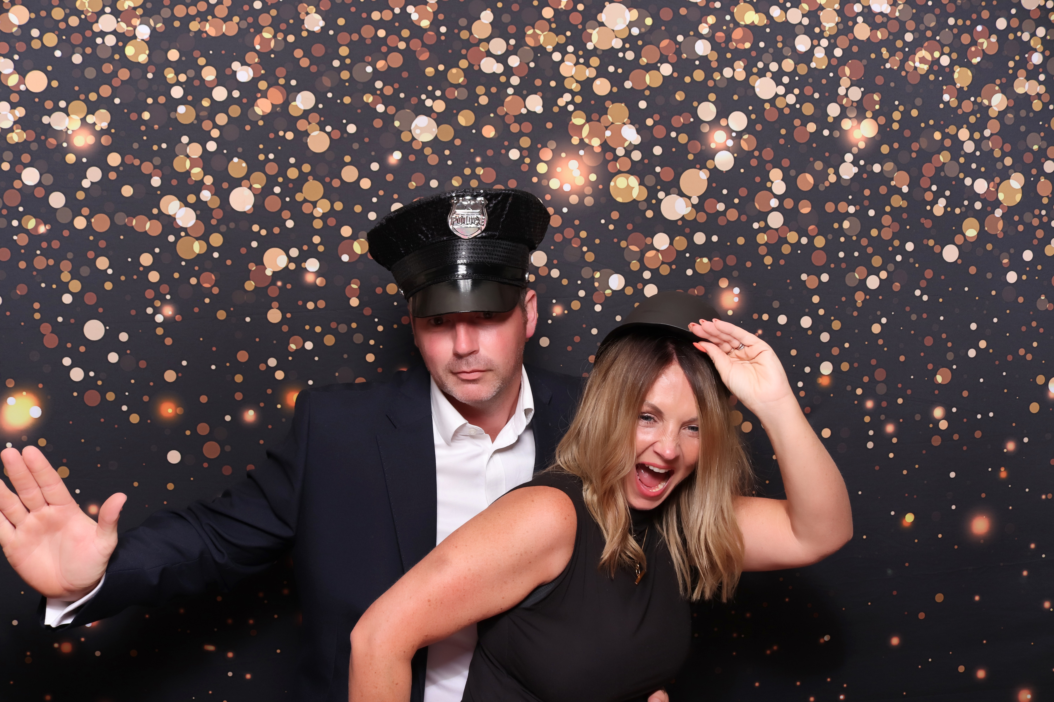 Lynda & Chris 40th Aniversary  | View more photos from the event at gallery.pbooth.co.uk/u/ThePboothCompany/Lynda-Chris-40th-Aniversary