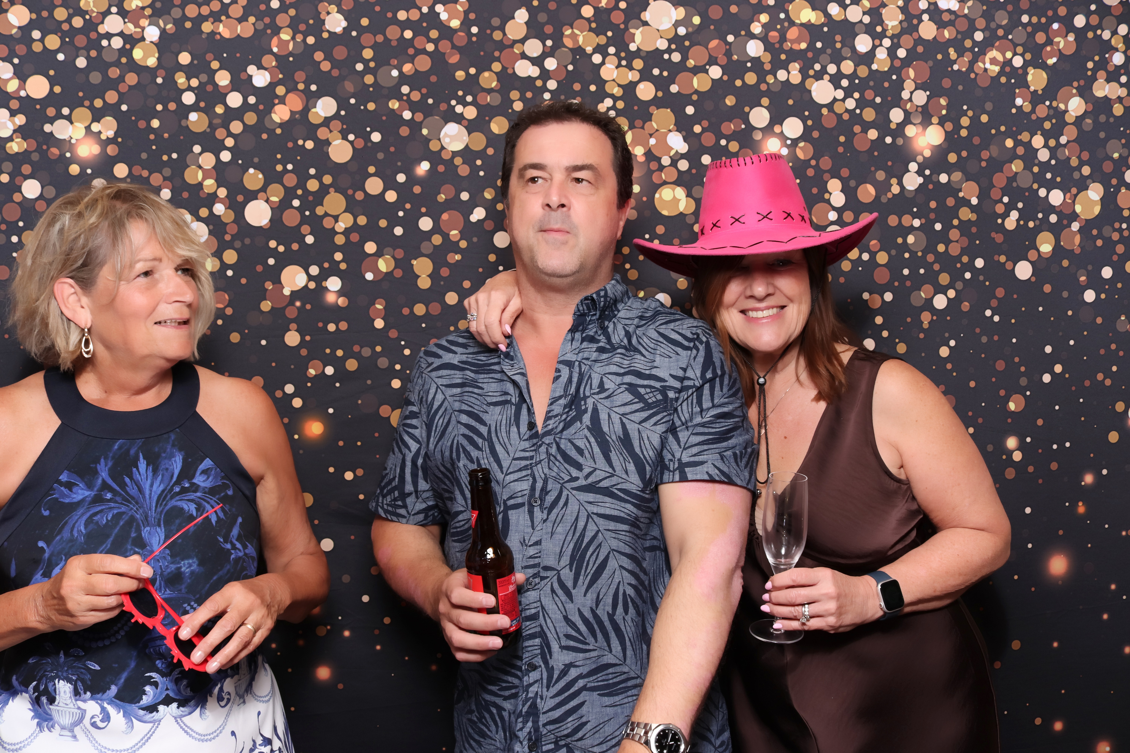 Lynda & Chris 40th Aniversary  | View more photos from the event at gallery.pbooth.co.uk/u/ThePboothCompany/Lynda-Chris-40th-Aniversary