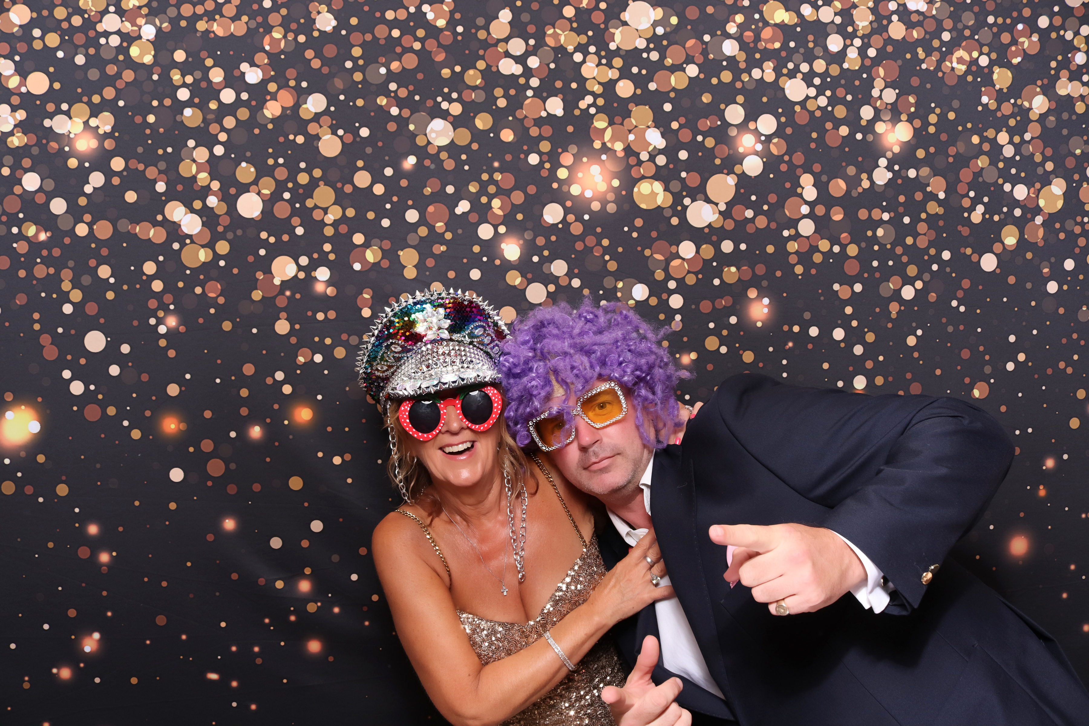 Lynda & Chris 40th Aniversary  | View more photos from the event at gallery.pbooth.co.uk/u/ThePboothCompany/Lynda-Chris-40th-Aniversary