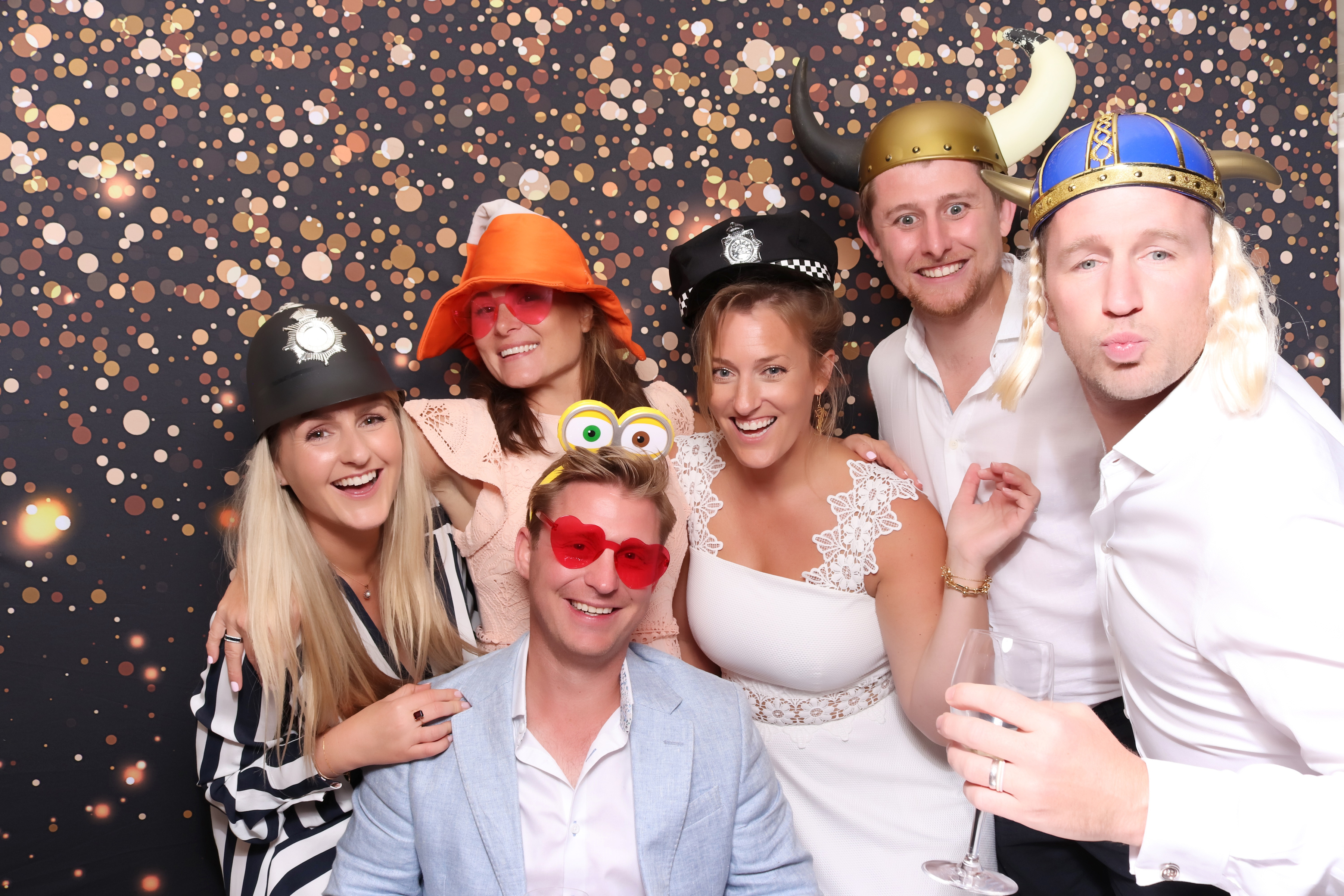 Lynda & Chris 40th Aniversary  | View more photos from the event at gallery.pbooth.co.uk/u/ThePboothCompany/Lynda-Chris-40th-Aniversary