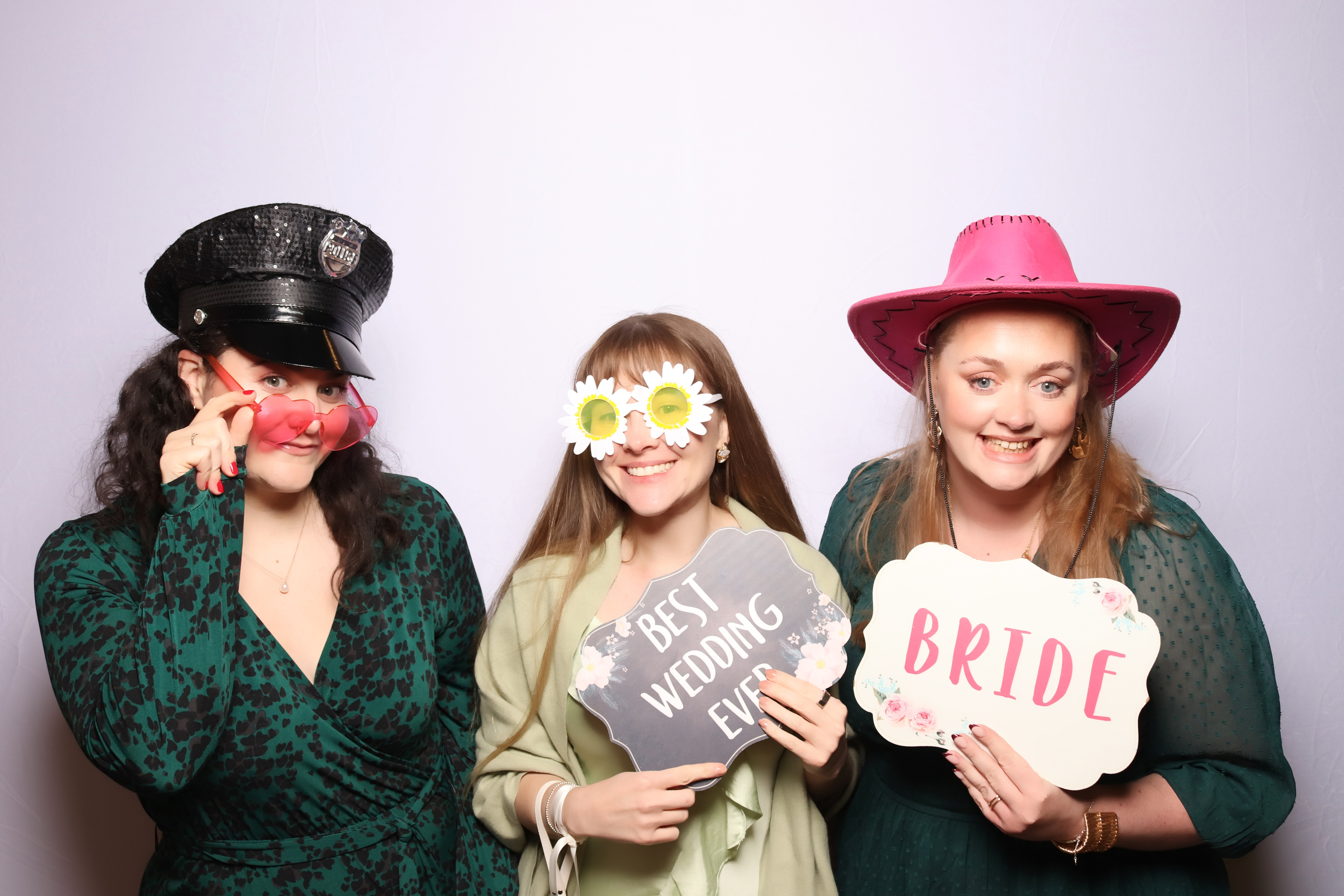 Mr & Mrs Kerr | View more photos from the event at gallery.pbooth.co.uk/u/ThePboothCompany/Mr-Mrs-Kerr