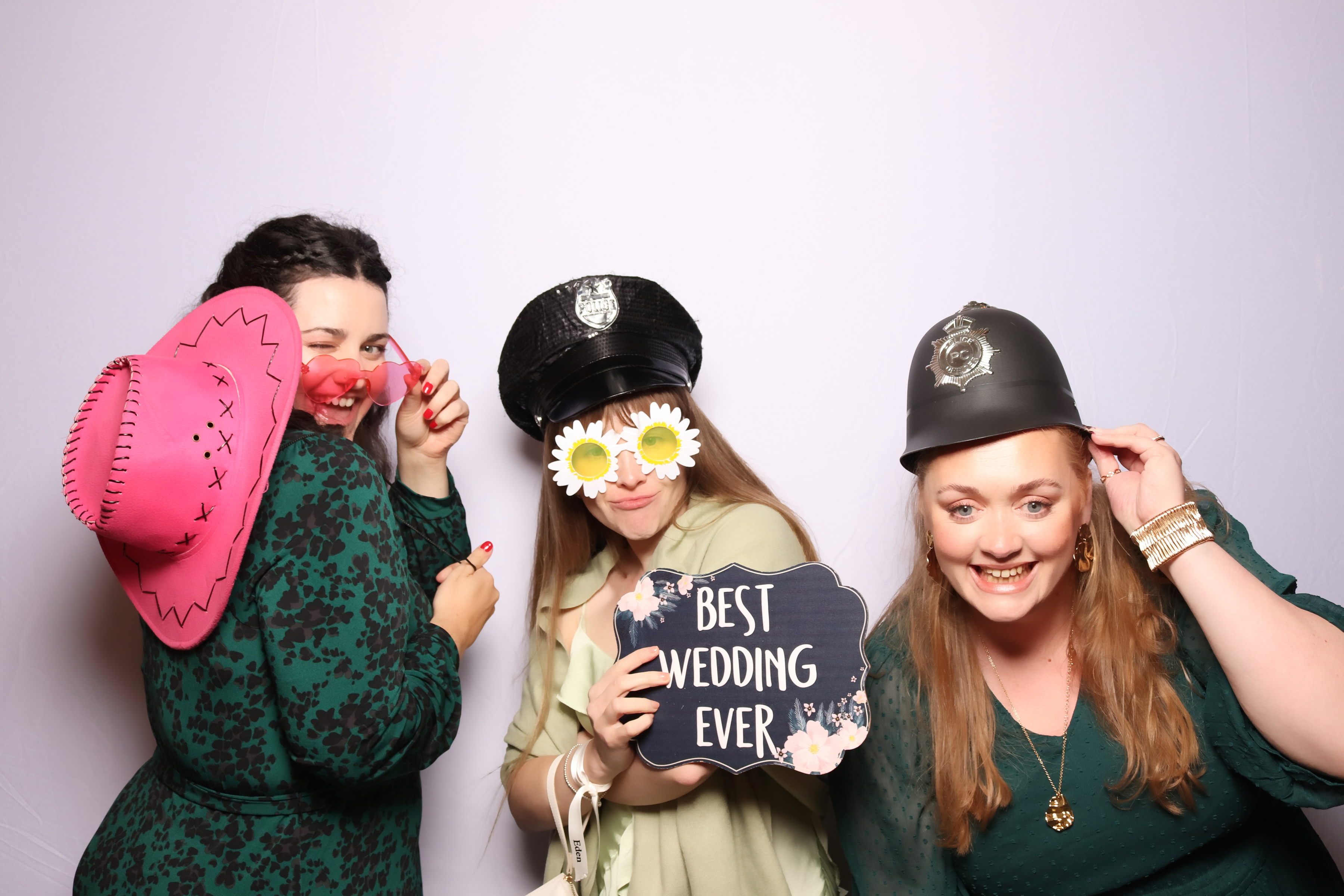 Mr & Mrs Kerr | View more photos from the event at gallery.pbooth.co.uk/u/ThePboothCompany/Mr-Mrs-Kerr