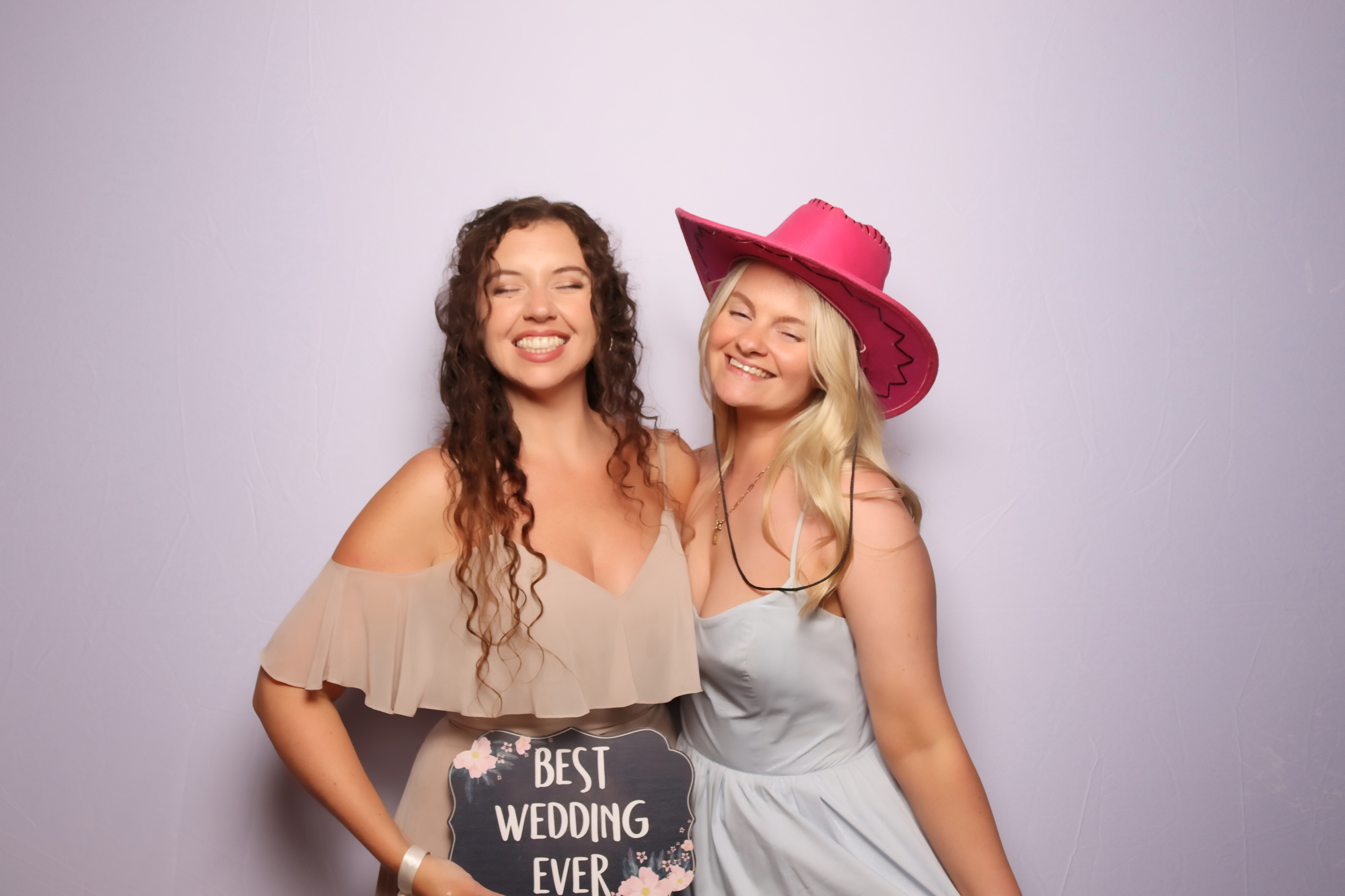 Mr & Mrs Kerr | View more photos from the event at gallery.pbooth.co.uk/u/ThePboothCompany/Mr-Mrs-Kerr