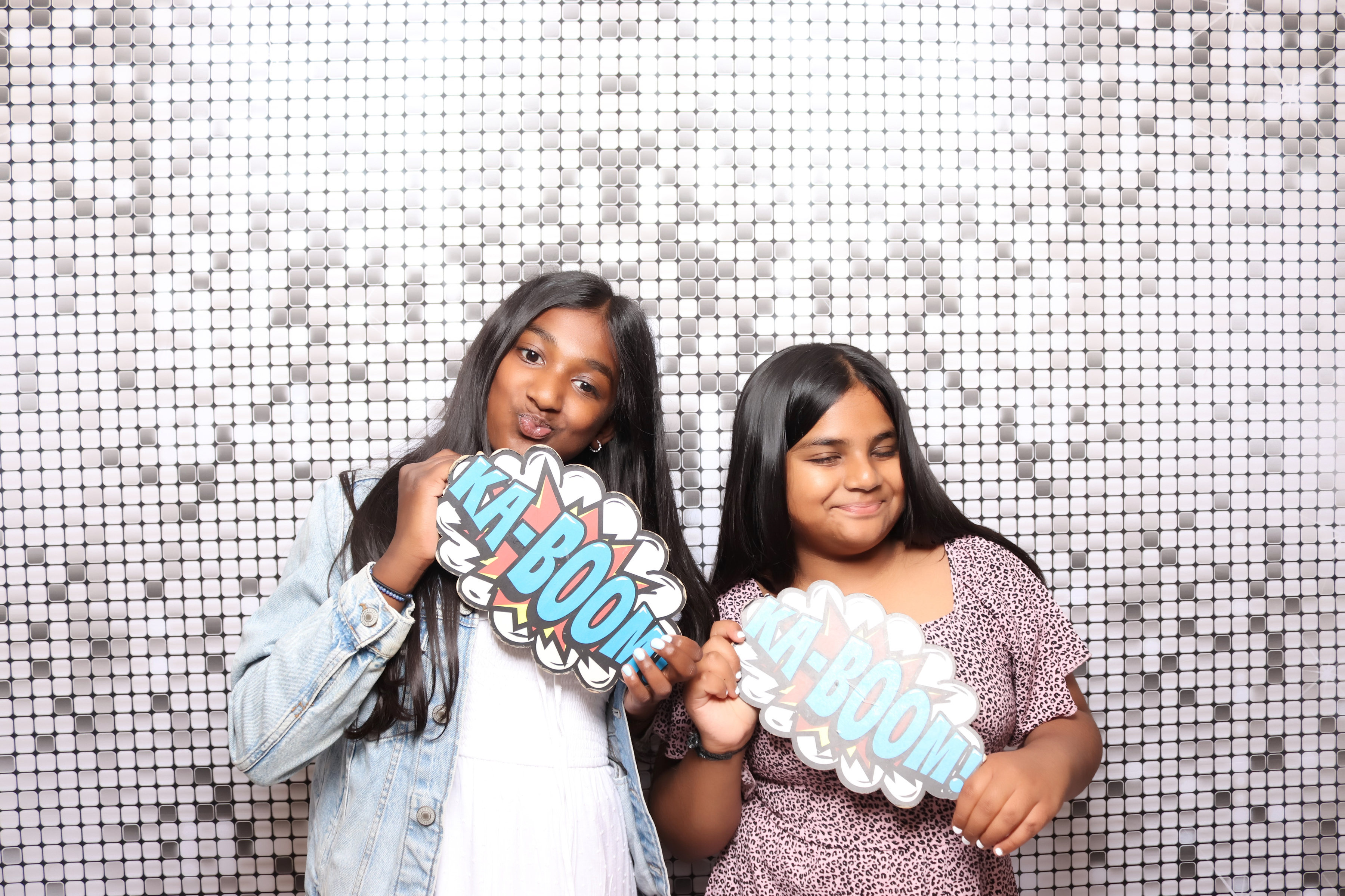 Niv's 50th Birthday | View more photos from the event at gallery.pbooth.co.uk/u/ThePboothCompany/Nivs-50th-Birthday