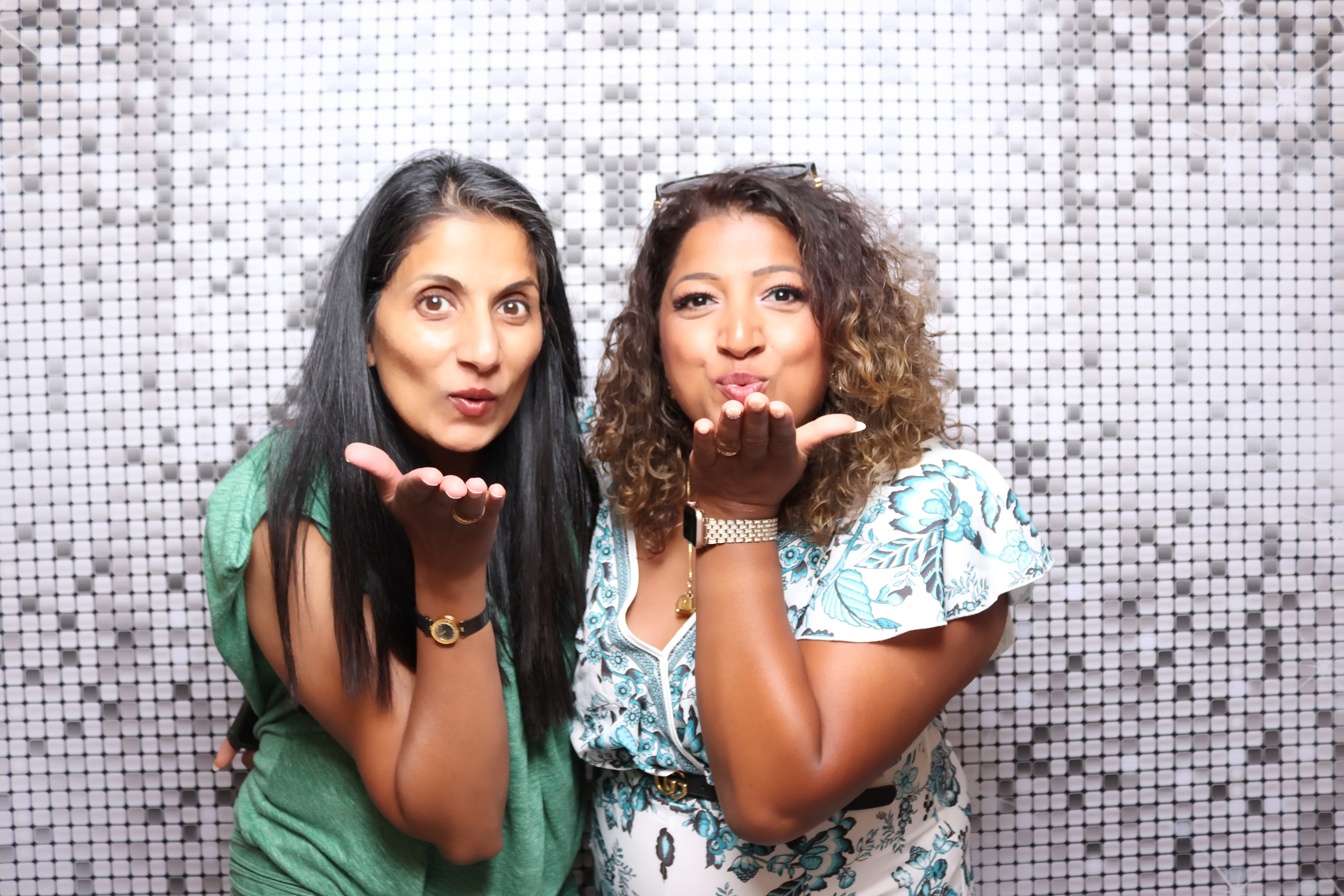 Niv's 50th Birthday | View more photos from the event at gallery.pbooth.co.uk/u/ThePboothCompany/Nivs-50th-Birthday