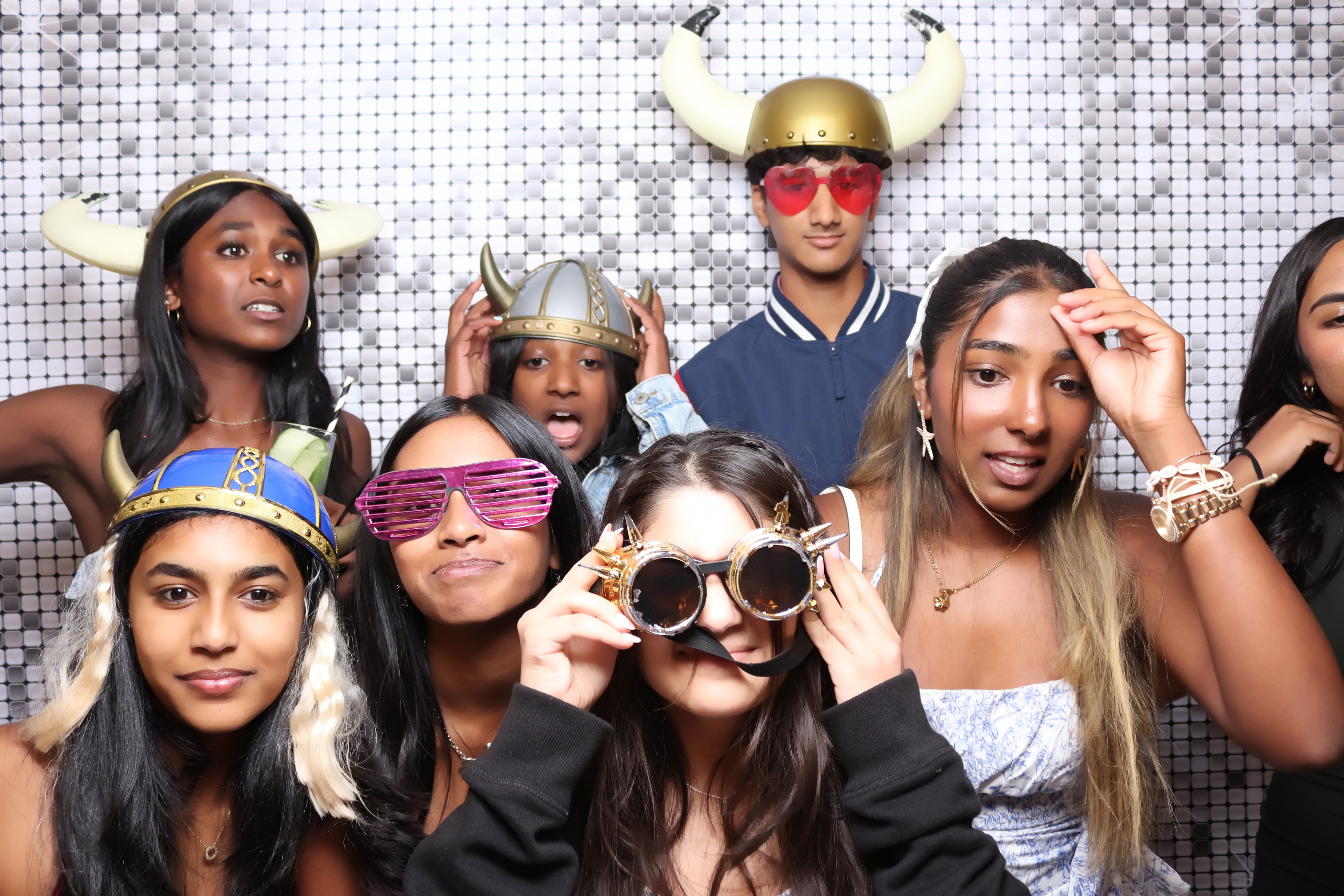 Niv's 50th Birthday | View more photos from the event at gallery.pbooth.co.uk/u/ThePboothCompany/Nivs-50th-Birthday