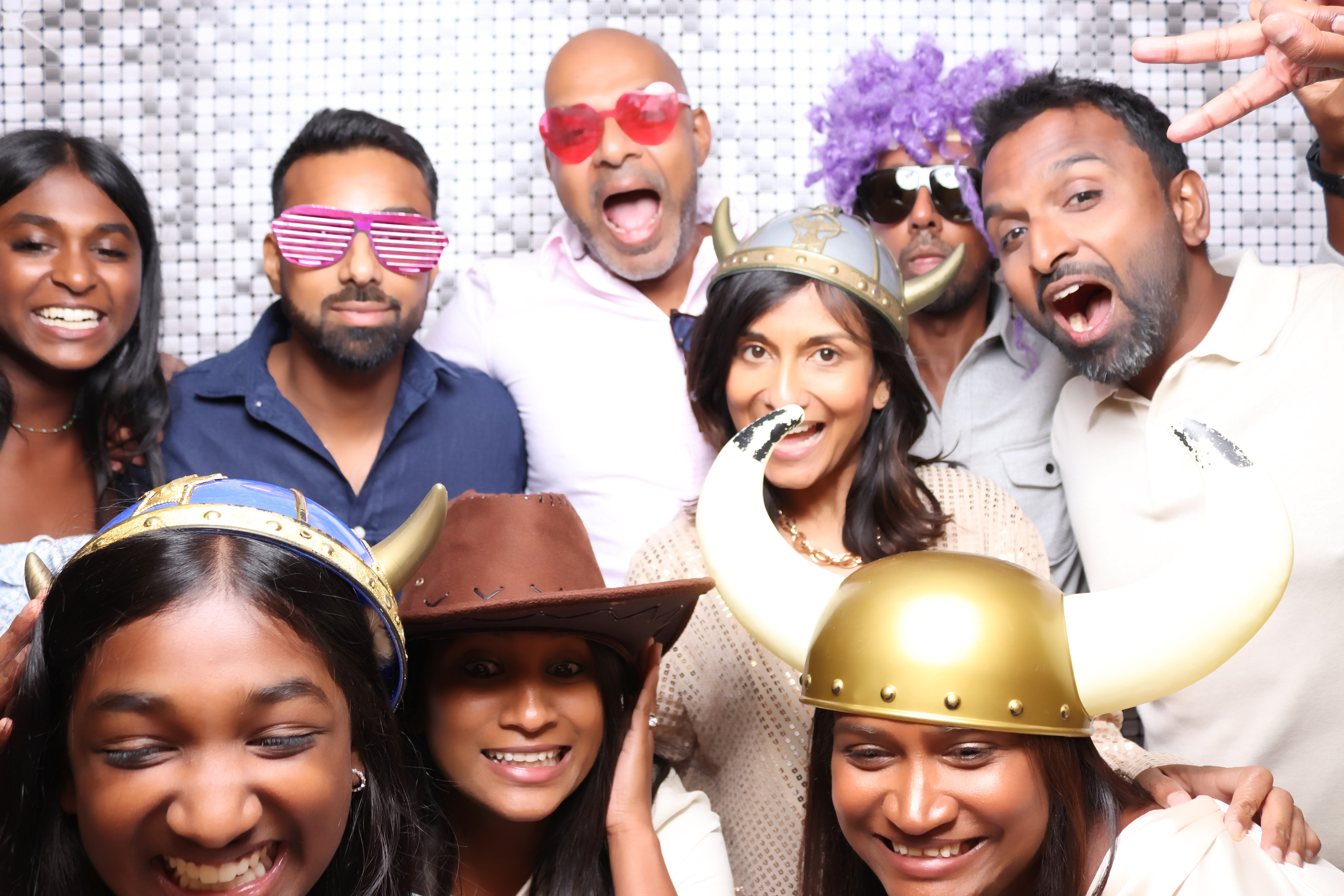 Niv's 50th Birthday | View more photos from the event at gallery.pbooth.co.uk/u/ThePboothCompany/Nivs-50th-Birthday