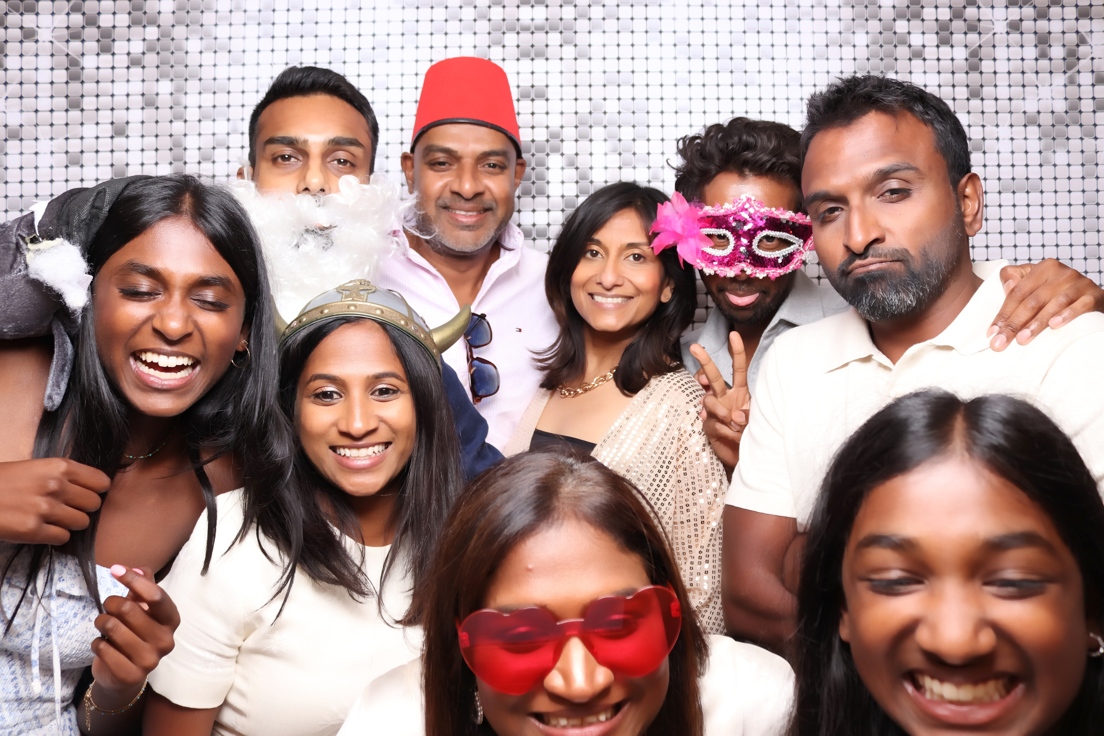 Niv's 50th Birthday | View more photos from the event at gallery.pbooth.co.uk/u/ThePboothCompany/Nivs-50th-Birthday