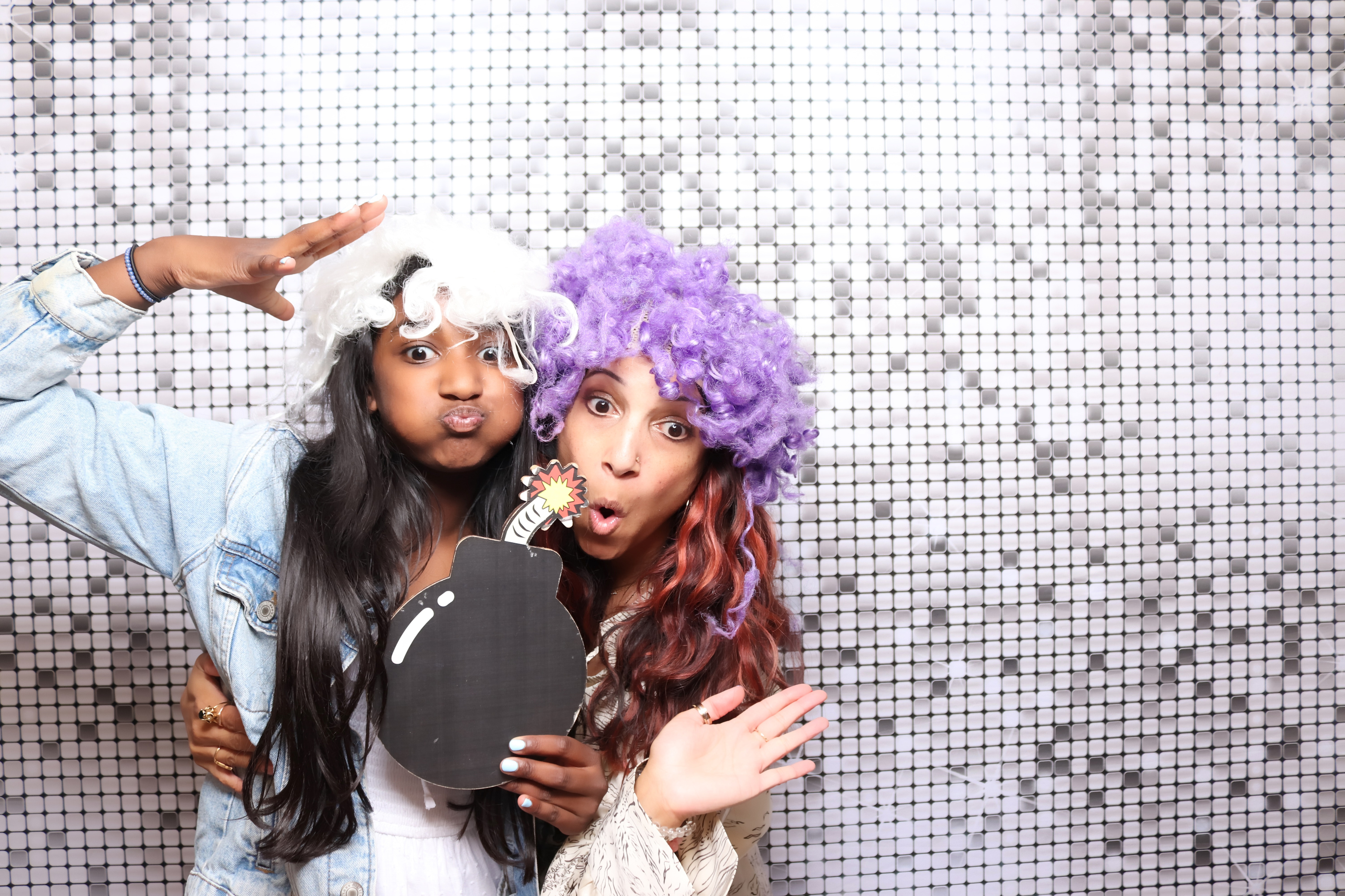 Niv's 50th Birthday | View more photos from the event at gallery.pbooth.co.uk/u/ThePboothCompany/Nivs-50th-Birthday