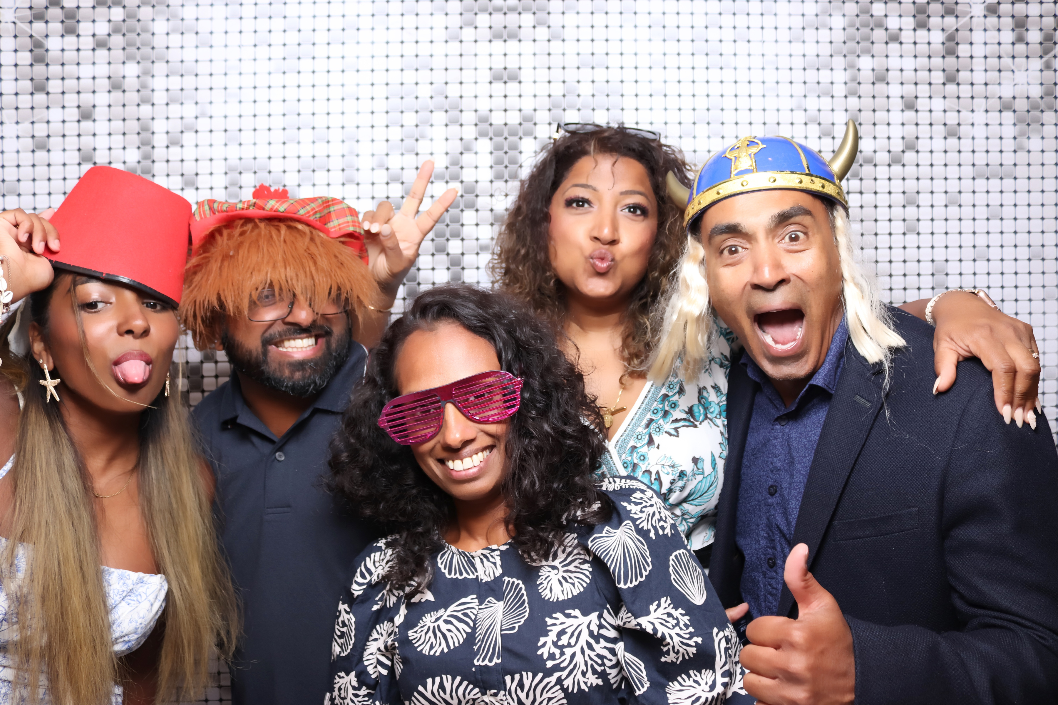 Niv's 50th Birthday | View more photos from the event at gallery.pbooth.co.uk/u/ThePboothCompany/Nivs-50th-Birthday