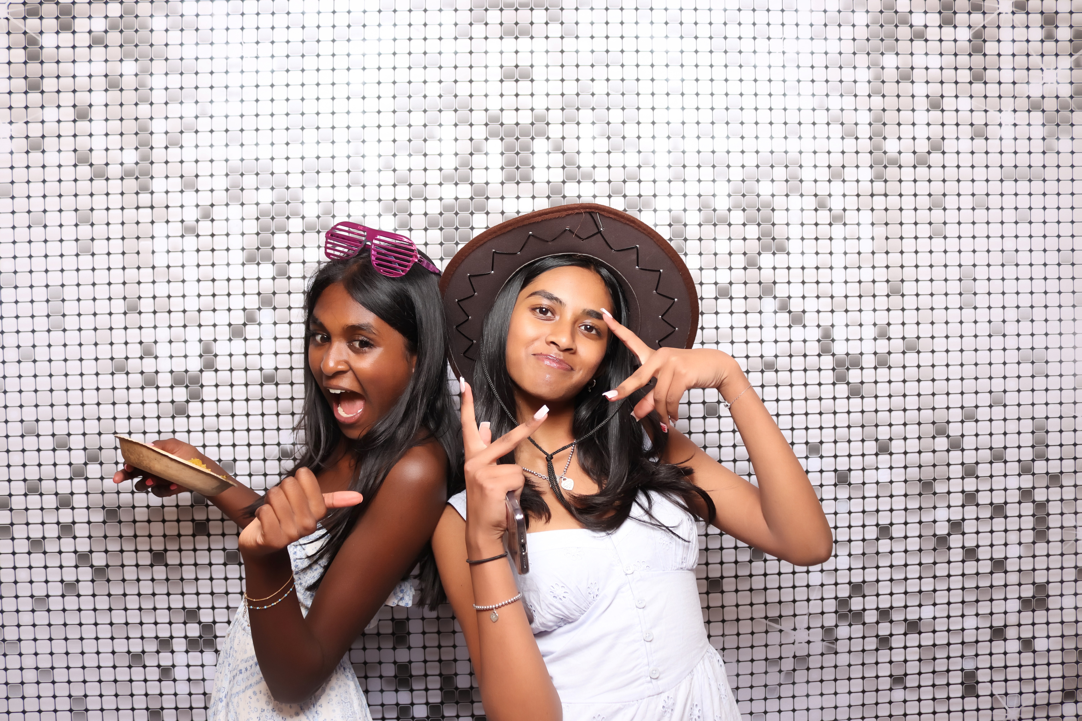 Niv's 50th Birthday | View more photos from the event at gallery.pbooth.co.uk/u/ThePboothCompany/Nivs-50th-Birthday