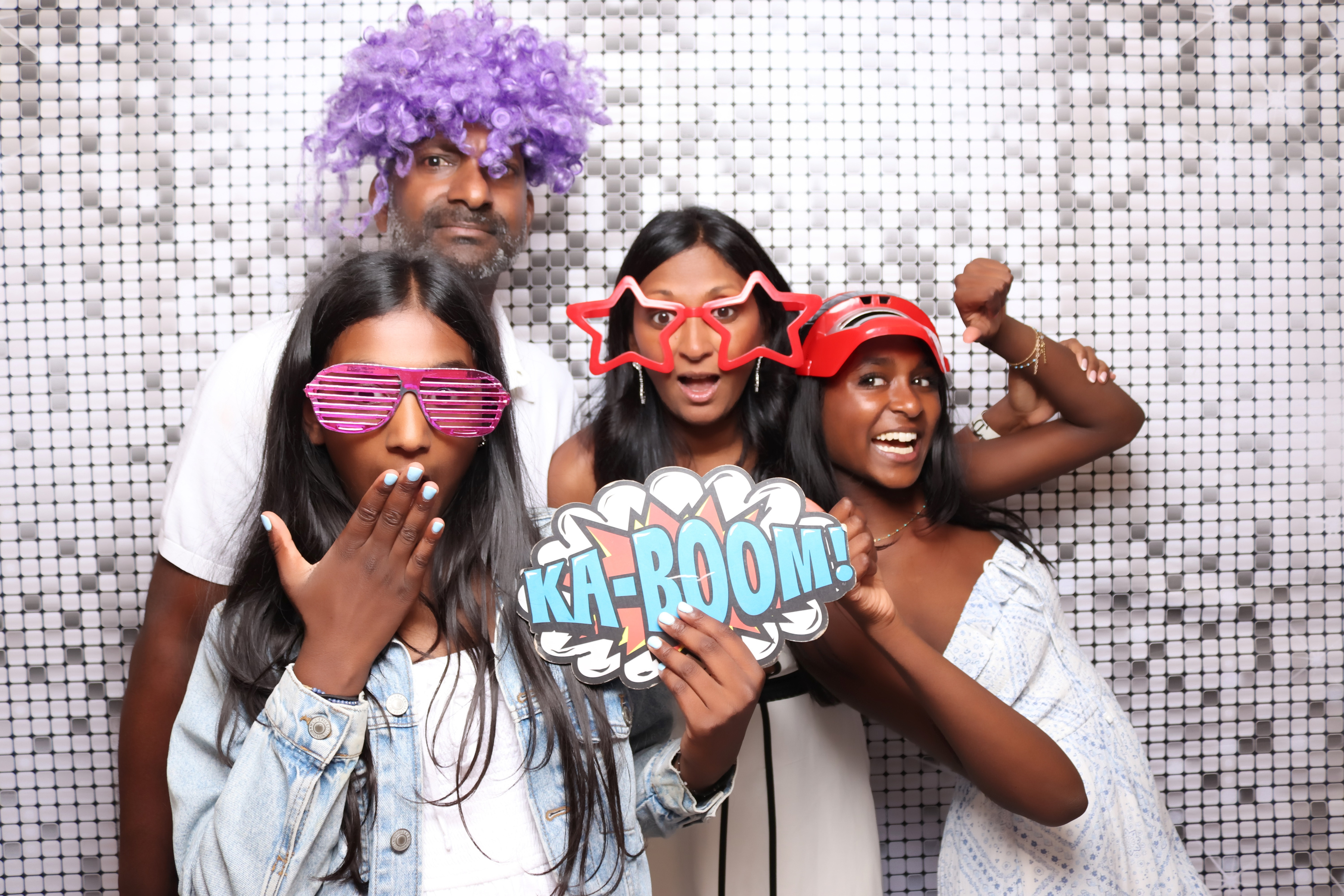 Niv's 50th Birthday | View more photos from the event at gallery.pbooth.co.uk/u/ThePboothCompany/Nivs-50th-Birthday