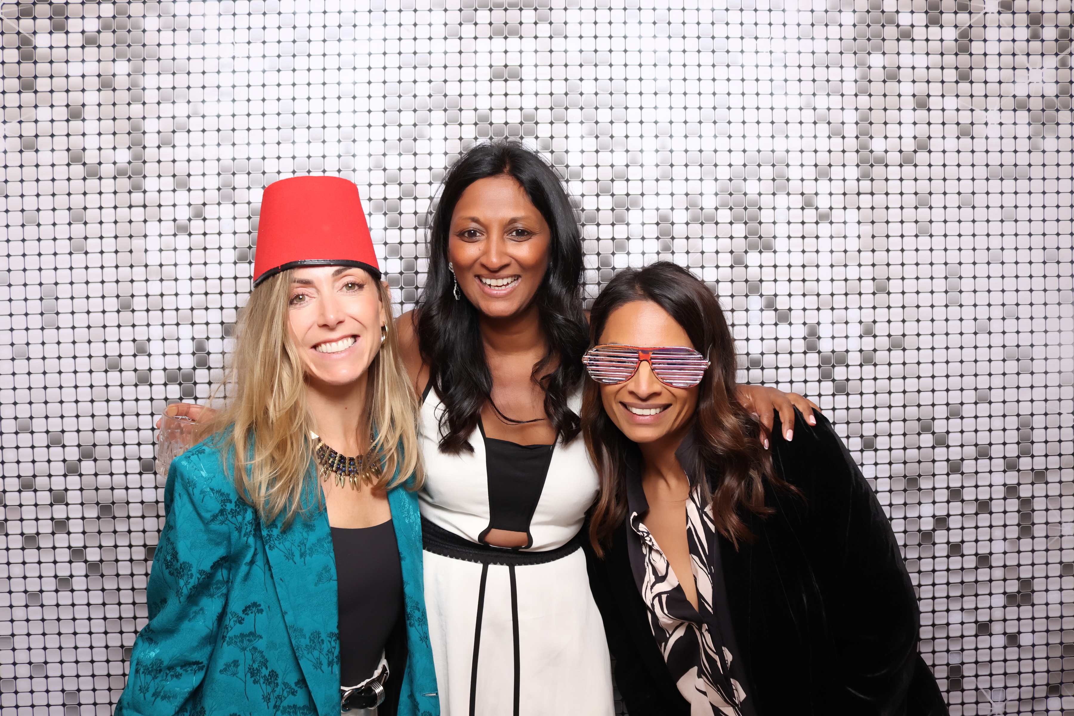 Niv's 50th Birthday | View more photos from the event at gallery.pbooth.co.uk/u/ThePboothCompany/Nivs-50th-Birthday