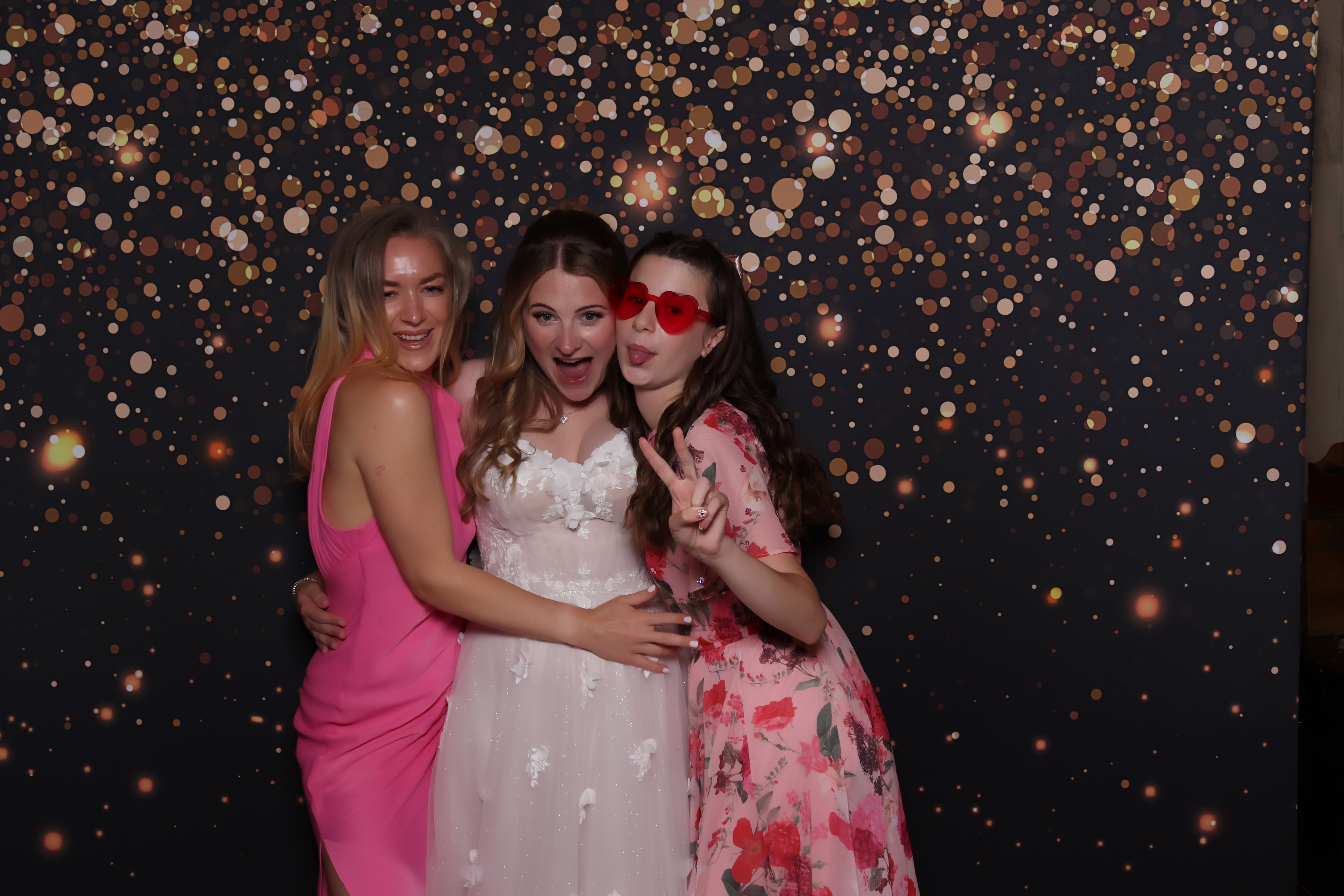 Tom & Katie wedding | View more photos from the event at gallery.pbooth.co.uk/u/ThePboothCompany/Tom-Katie-wedding