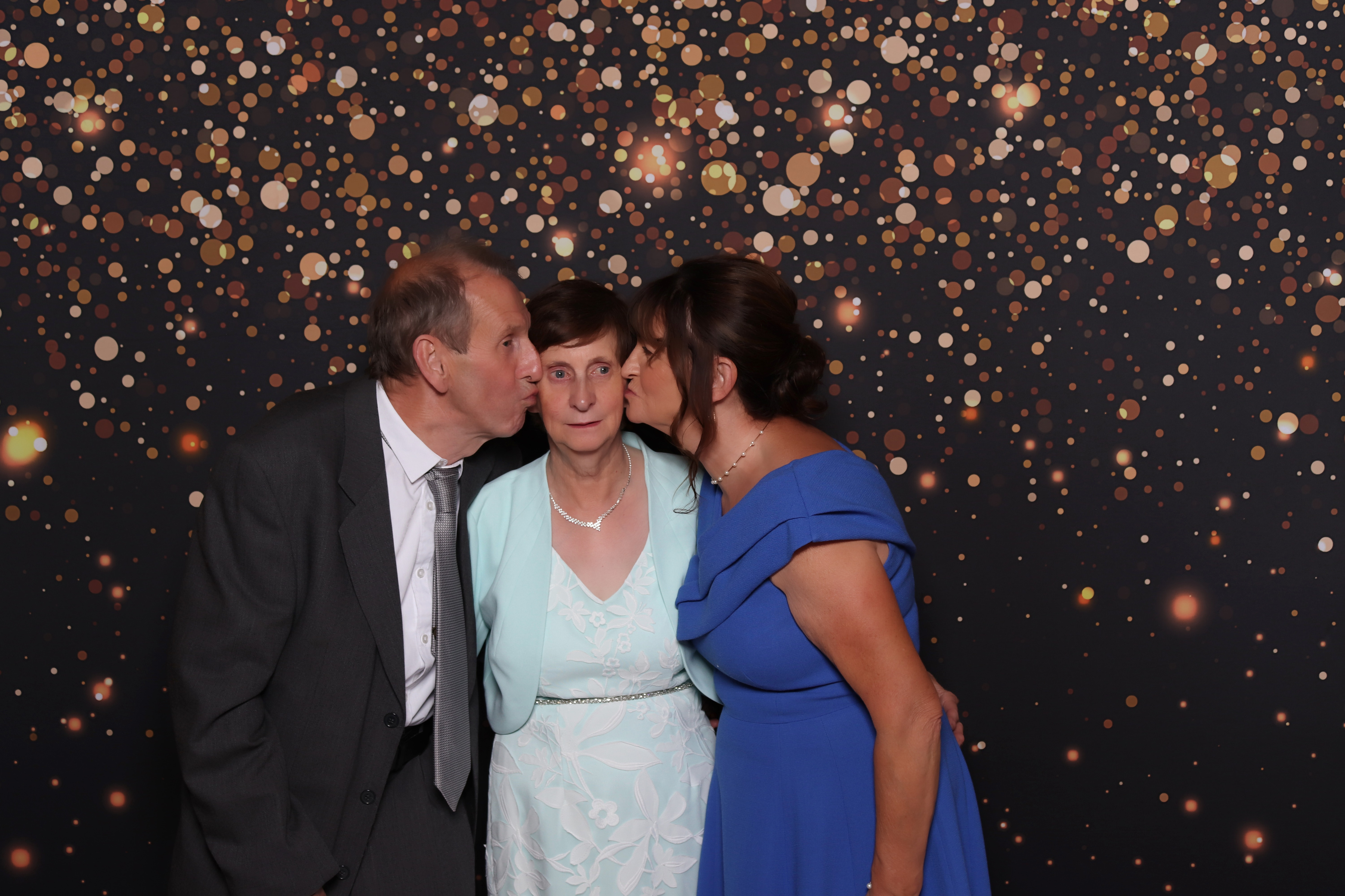 Tom & Katie wedding | View more photos from the event at gallery.pbooth.co.uk/u/ThePboothCompany/Tom-Katie-wedding