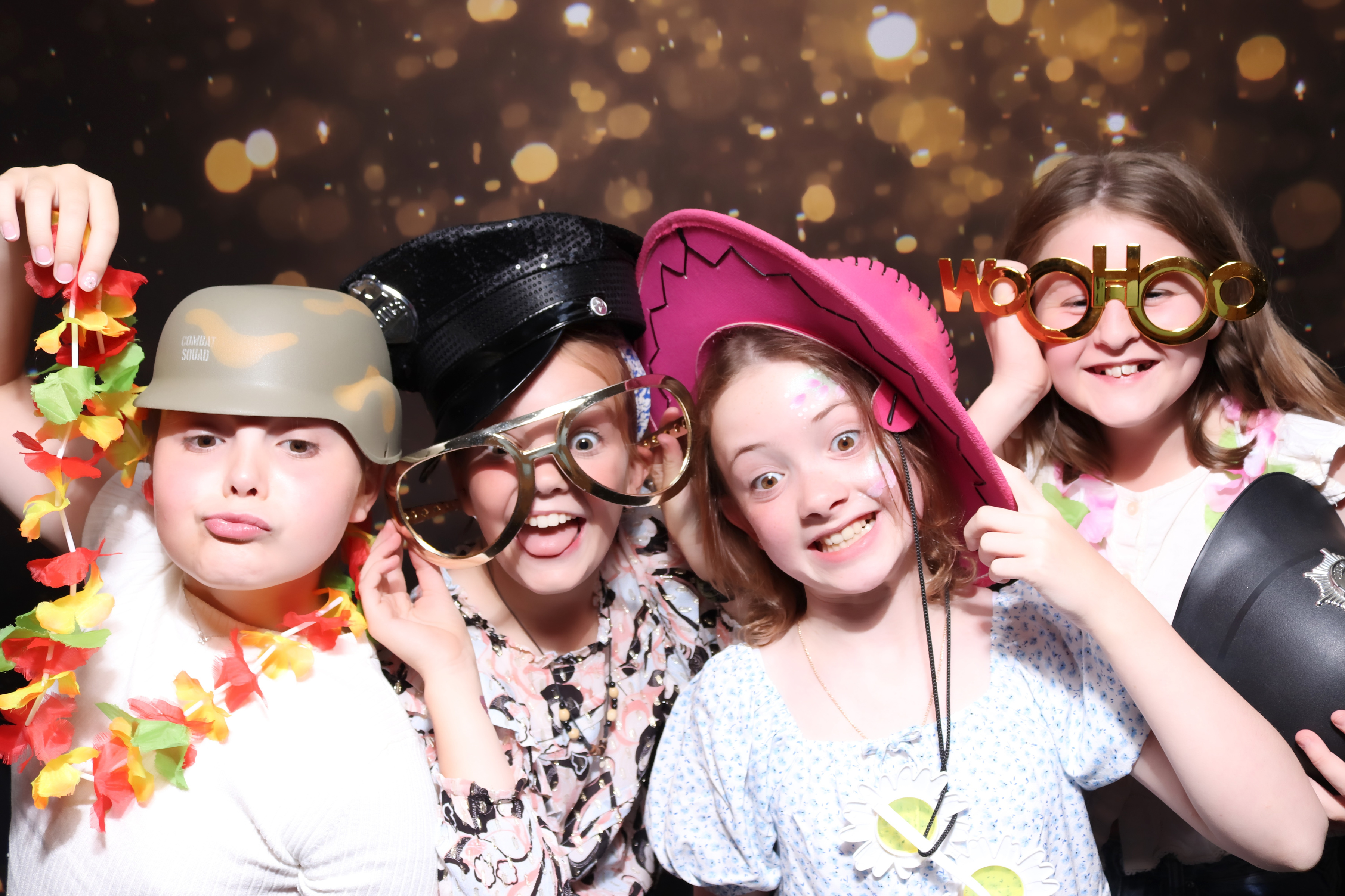 Transplant Games team party | View more photos from the event at gallery.pbooth.co.uk/u/ThePboothCompany/Transplant-Games-team-party